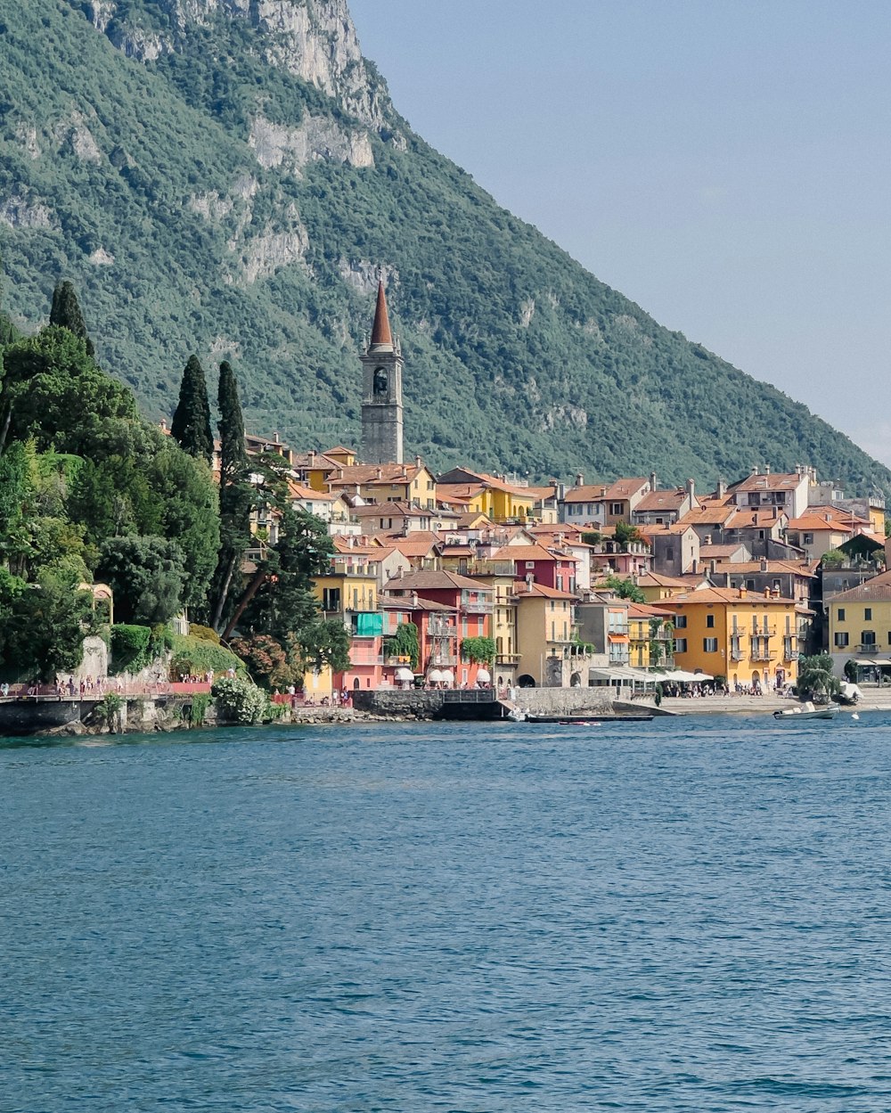 a town on the shore of a body of water