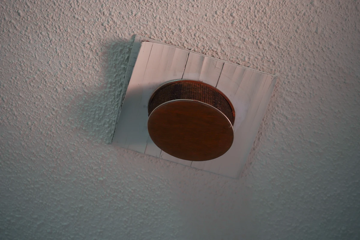 Alarm mounted on a ceiling