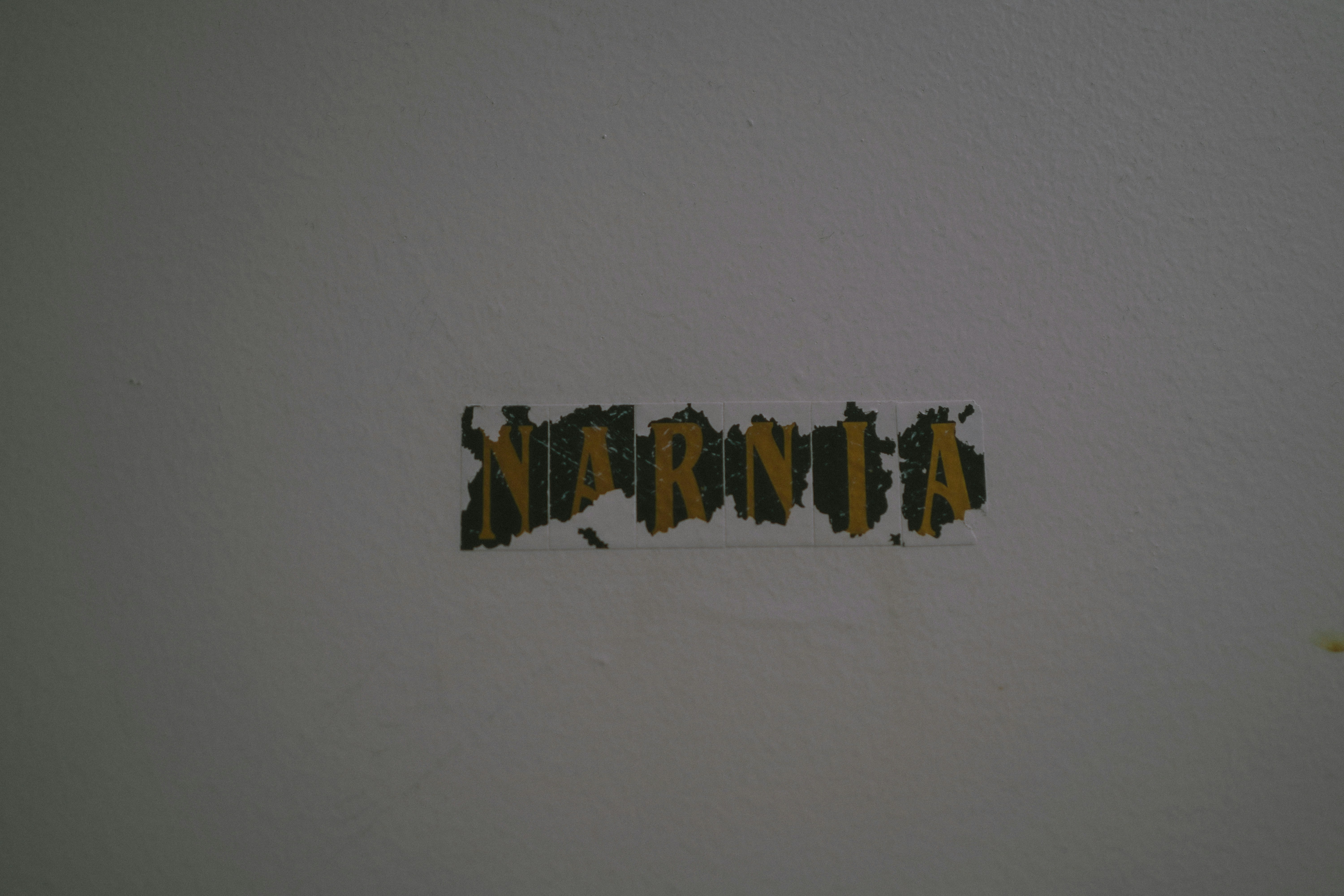 Why Quick‑Play Microkits Are the Growth Engine for Indie Toy Brands in 2026