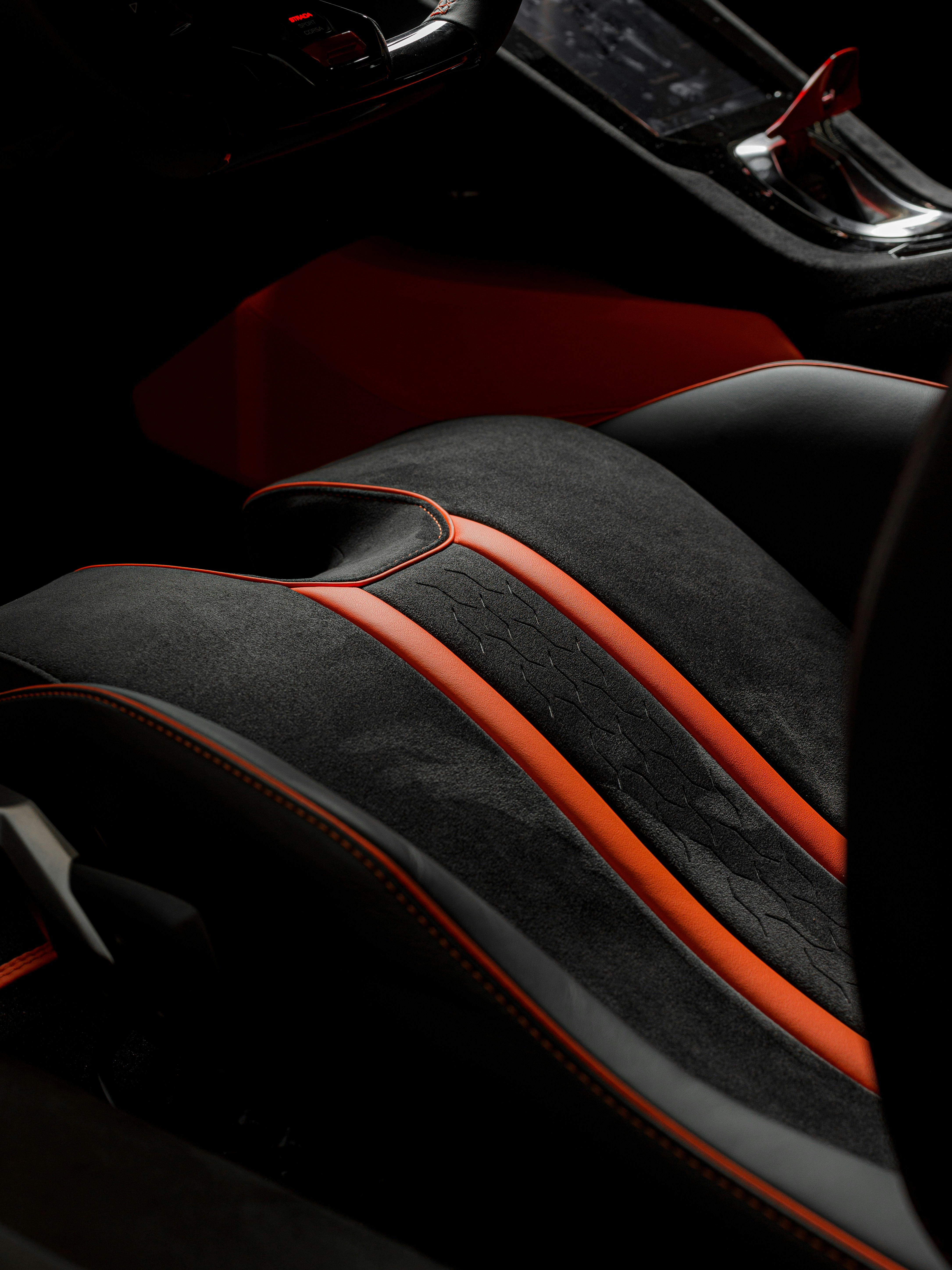 The Ultimate Guide to All-Weather Car Seat Covers for SUVs in Canada