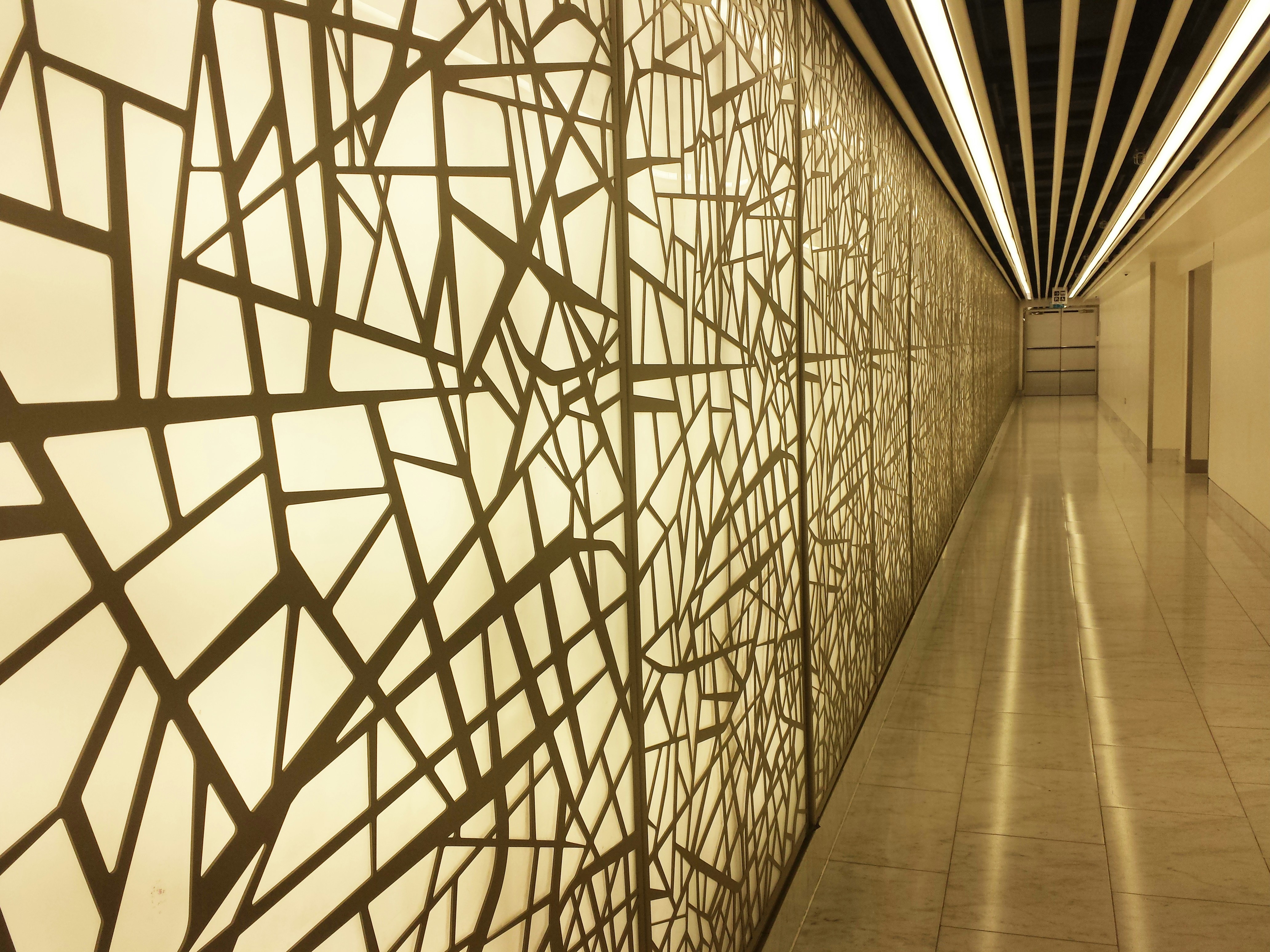 art deco wallpaper hallway, wallpaper, Art Deco Hallway Layout Ideas: Glamour & Function 5