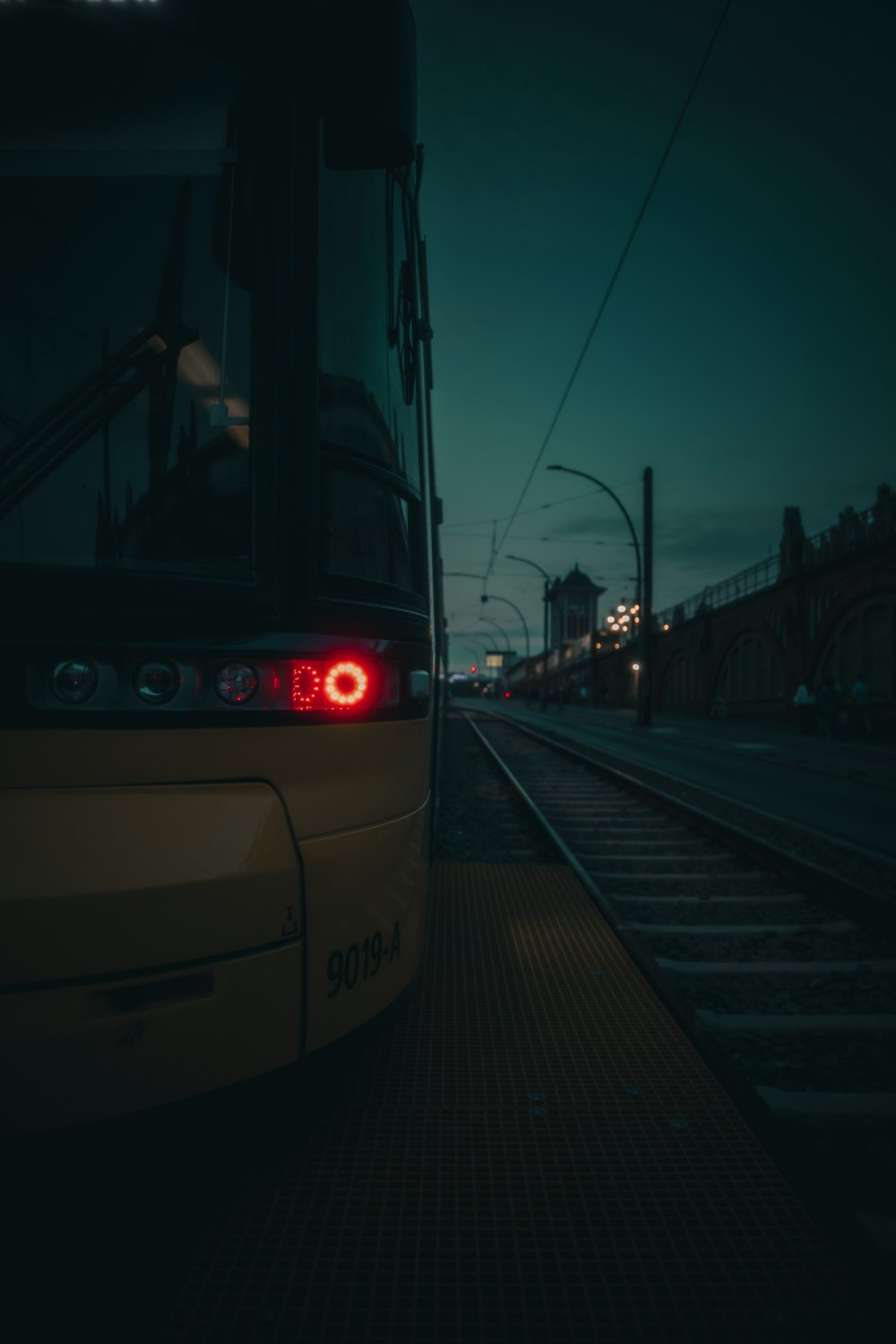 a bus that is sitting on the side of the road