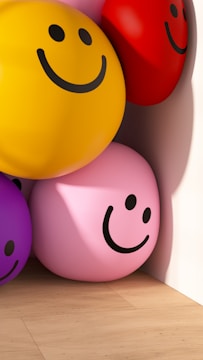 A bright and inviting kids' computer corner with Happy Kids Smile PC branding.