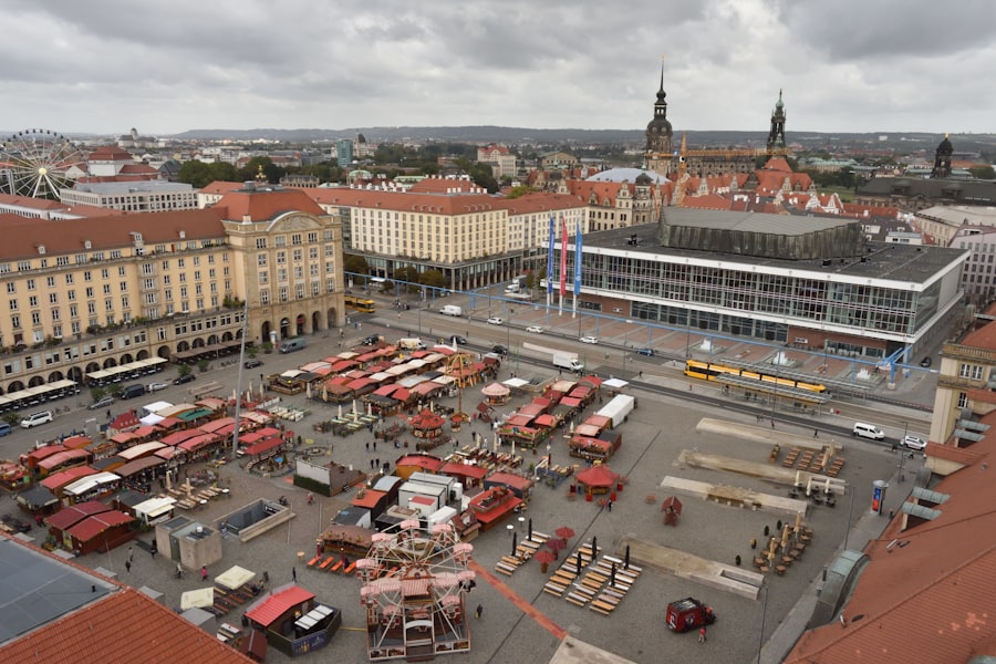 A vendor slicing fresh Stollen at Dresden's Striezelmarkt