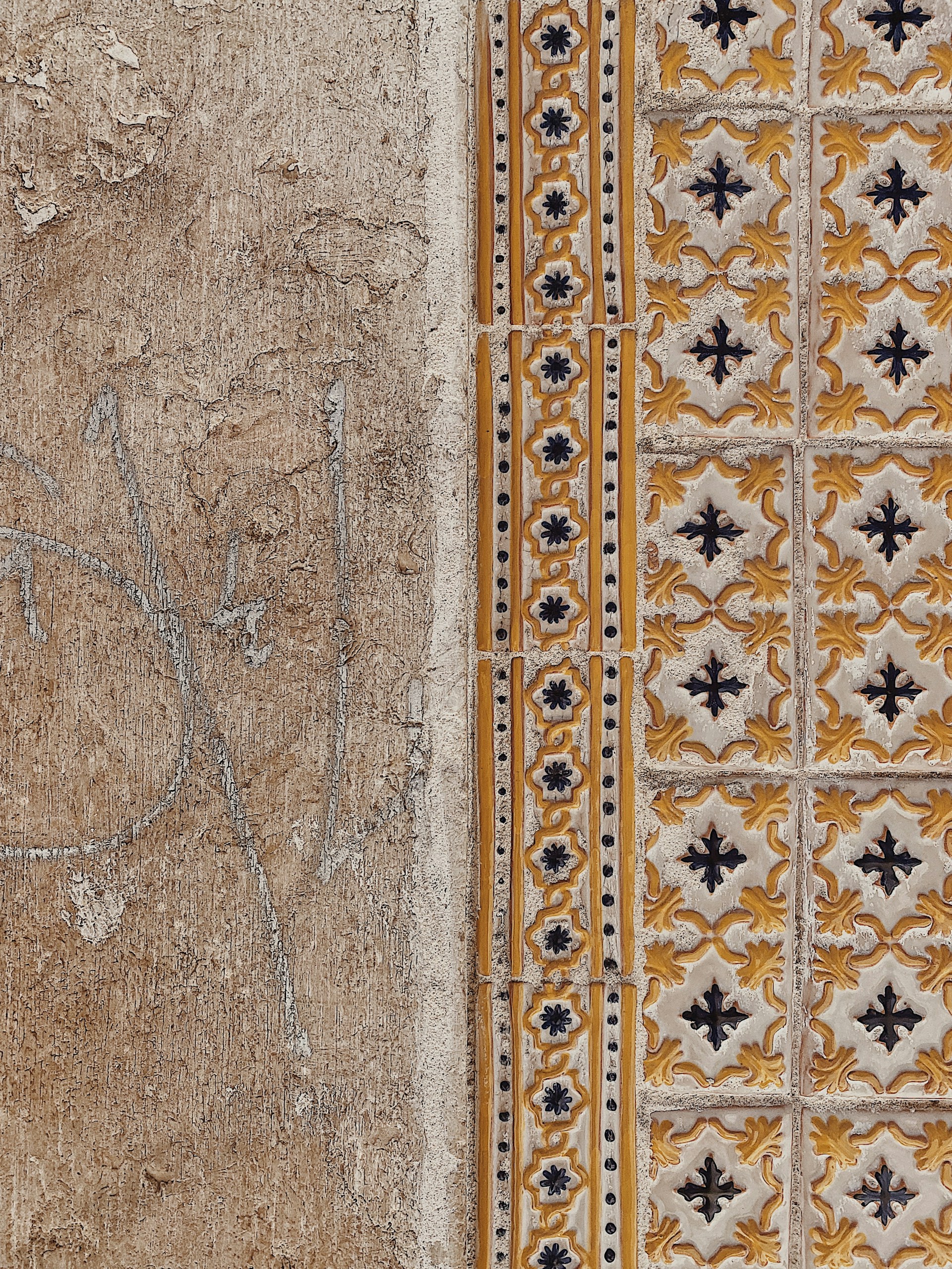 black and brown leather padded tub sofa