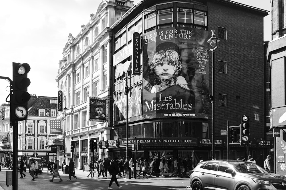 a black and white photo of a city street