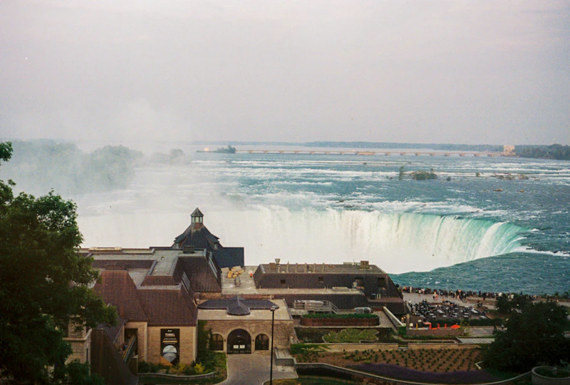 Best Luxury Hotels and Resorts in Niagara Falls for a Truly Elevated Stay