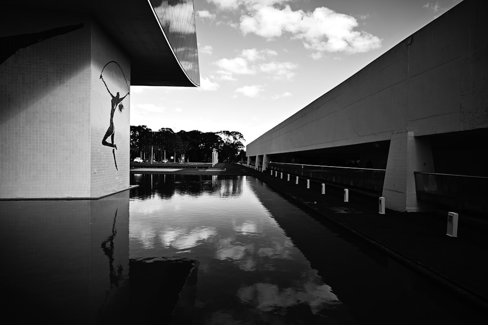 a black and white photo of a body of water