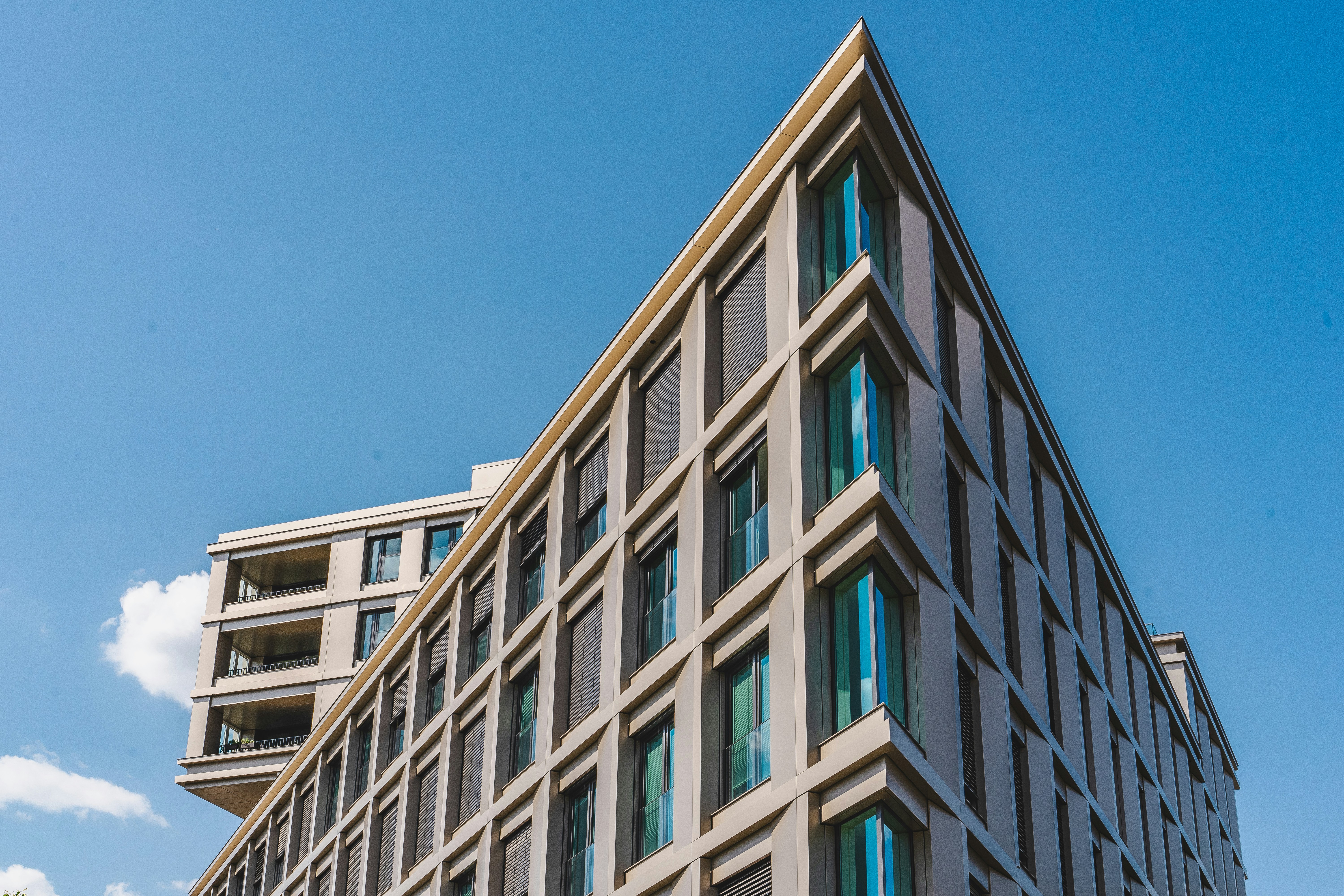 Casas e Apartamentos Sofisticados