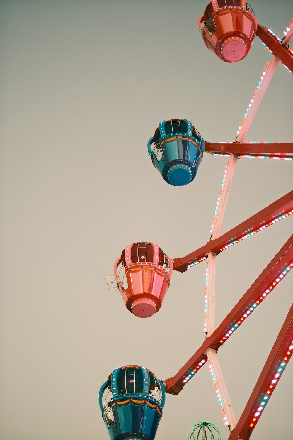 a ferris wheel with a sky background