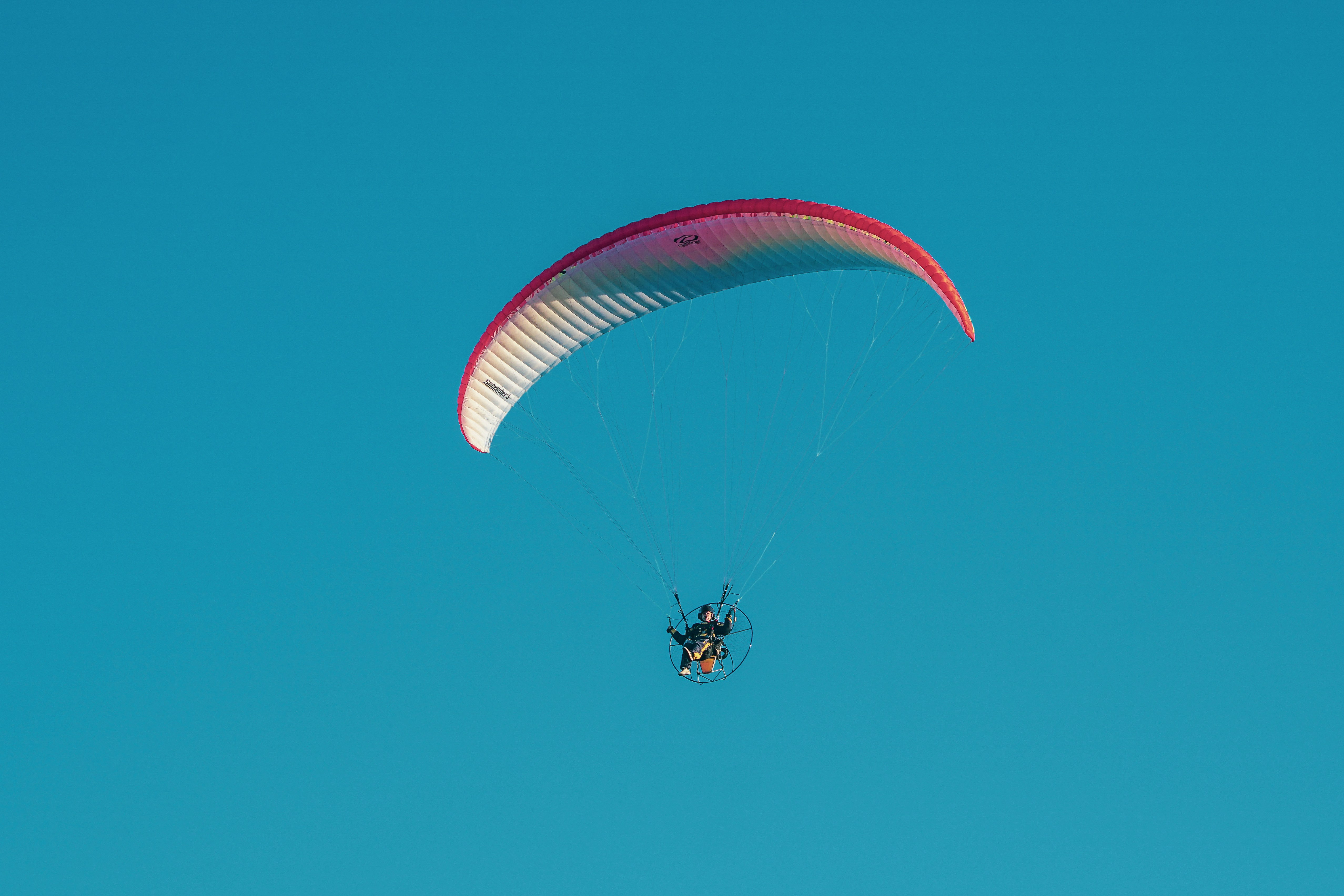 motorized parachutist