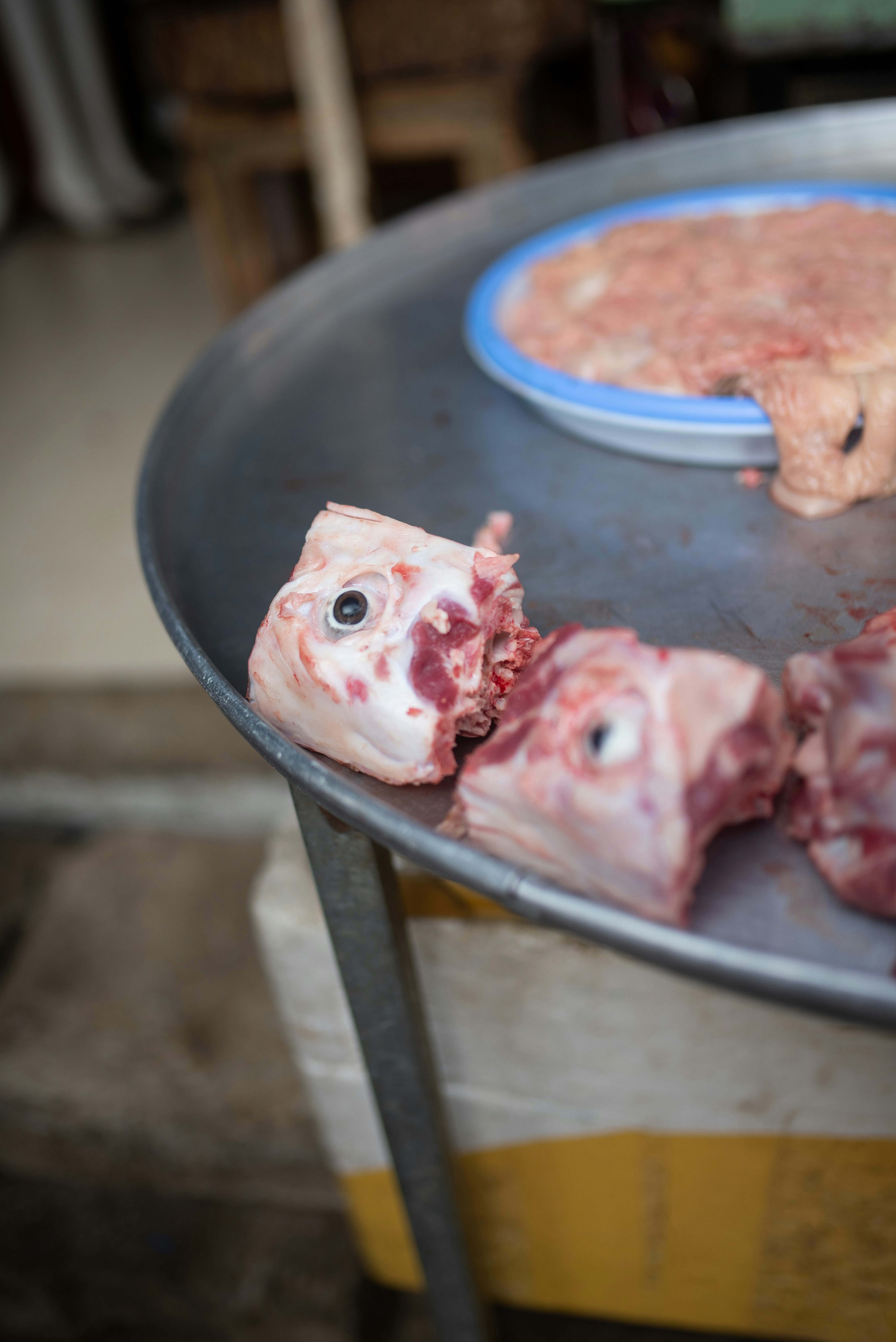 Raw ground beef in tray