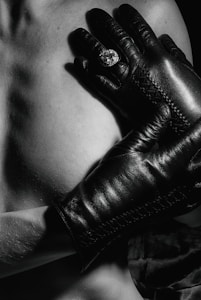 Knuckle Guard Gloves