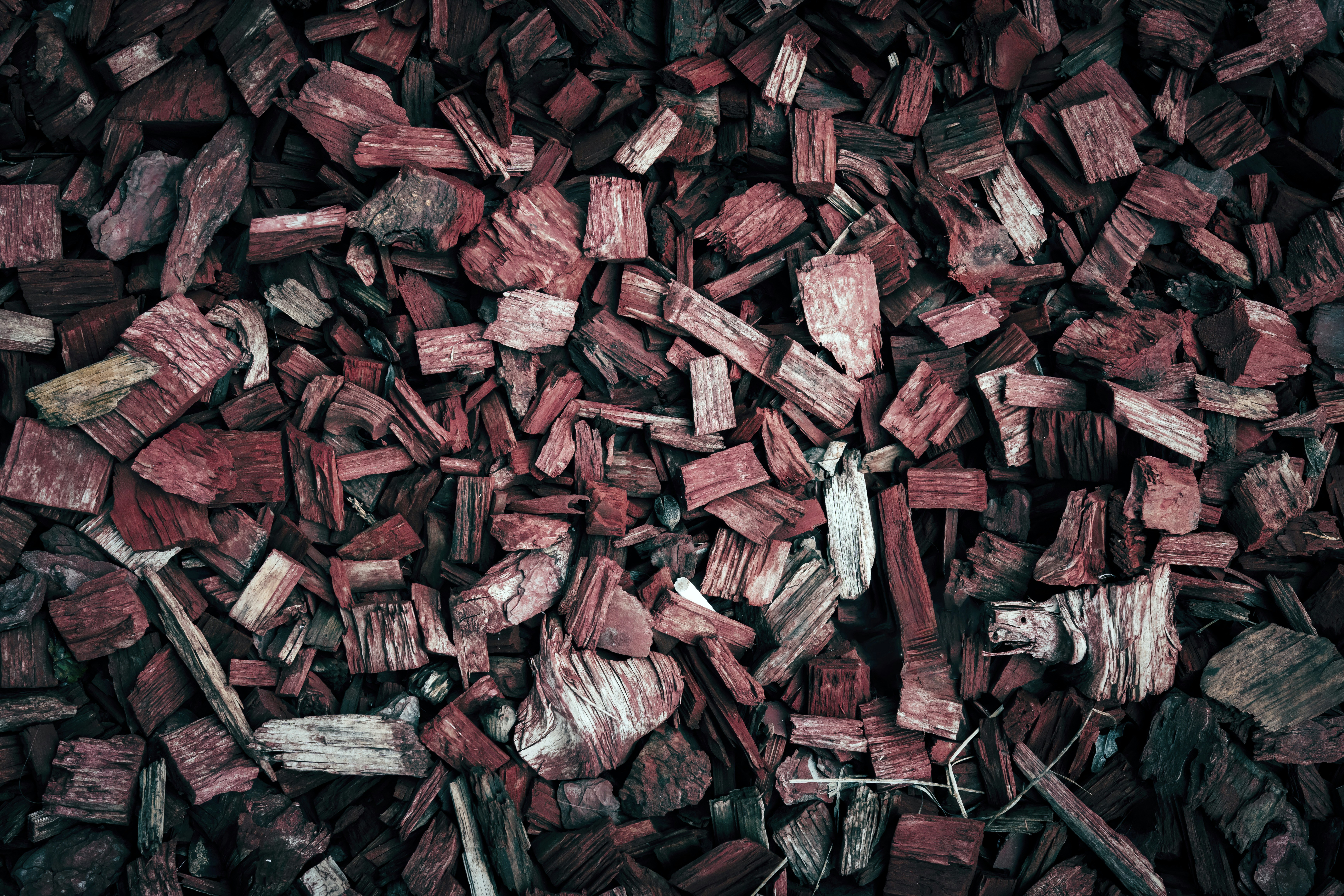 a pile of wood chips sitting next to each other