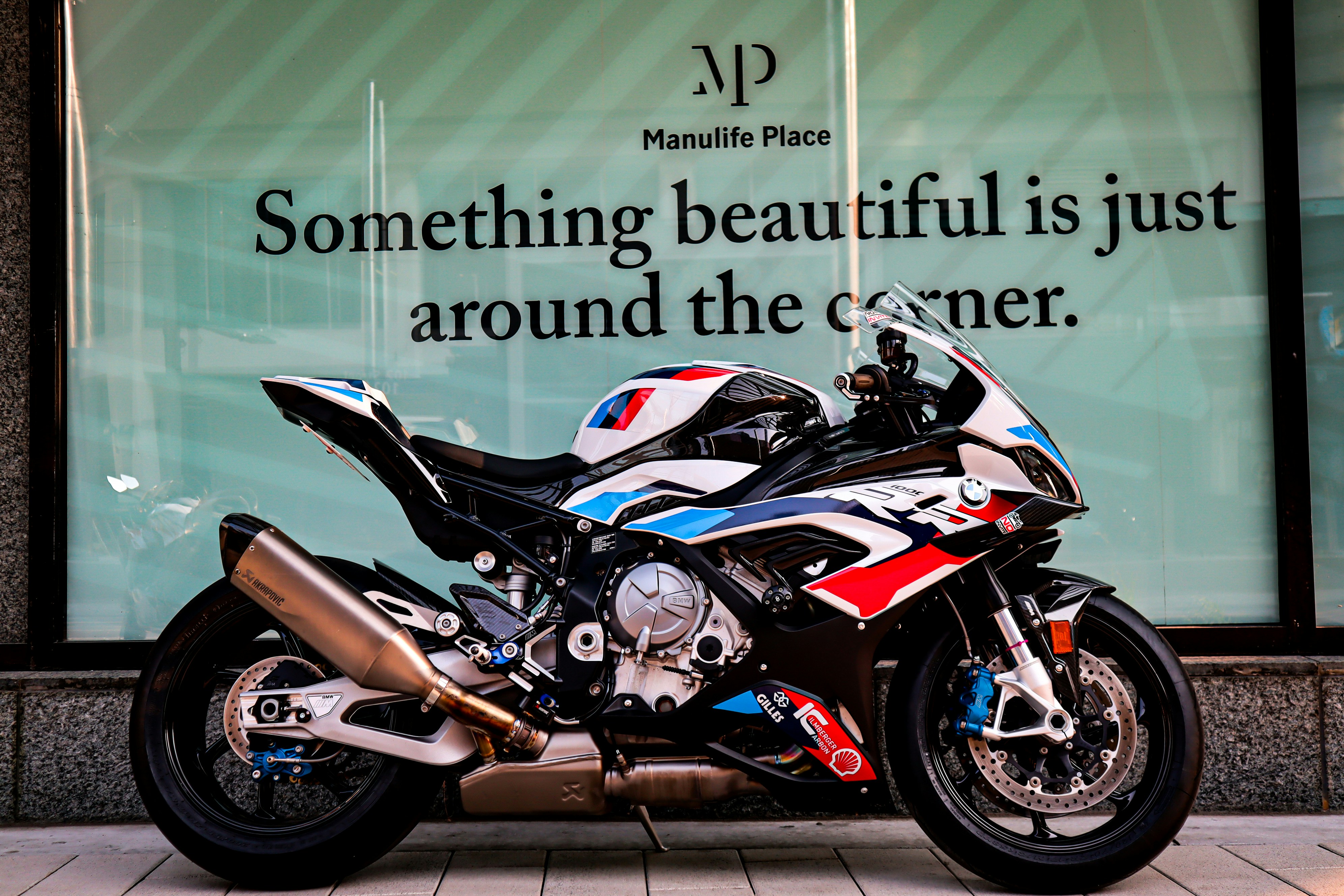 Photo by ronnzymoto
