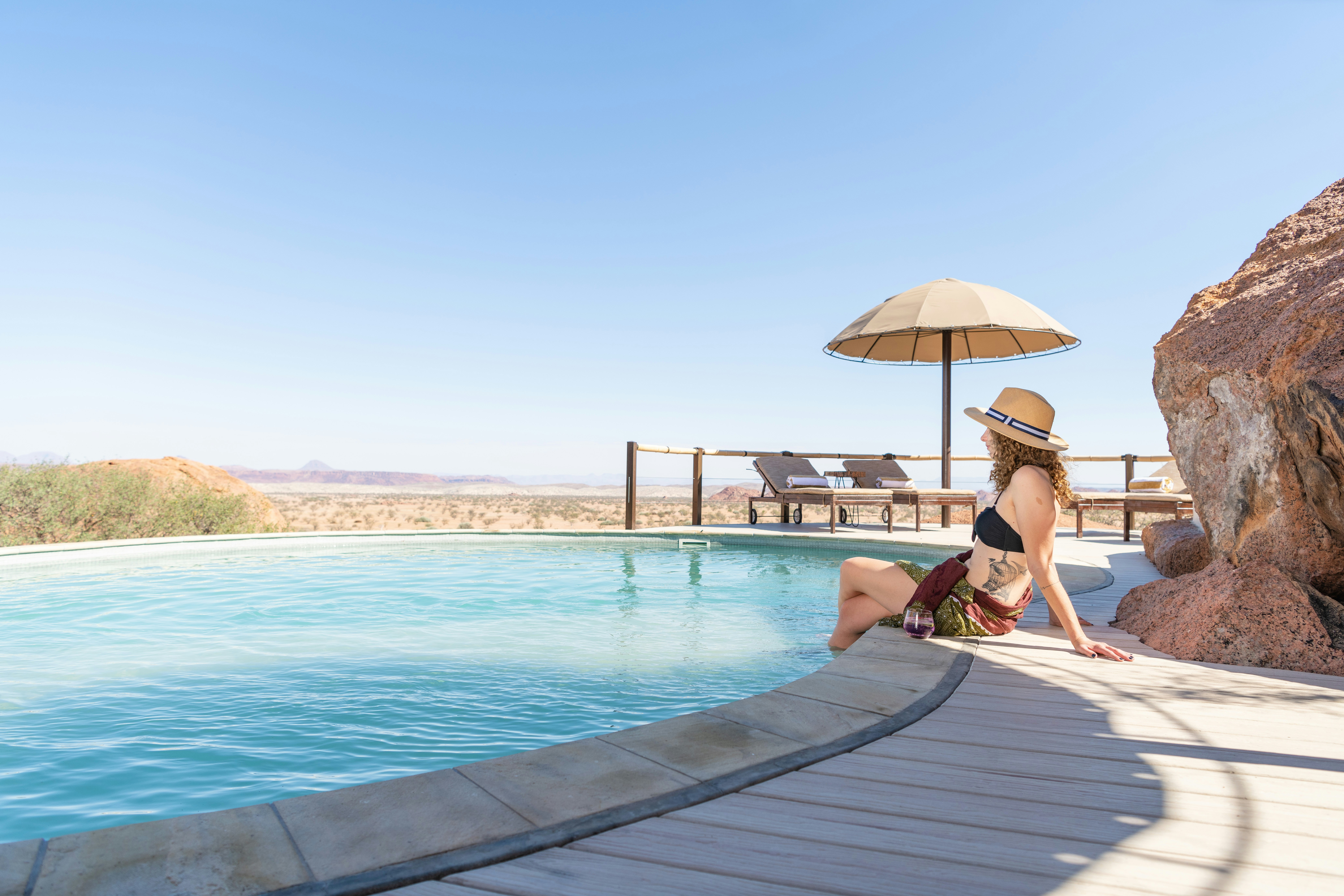 Stay online in the Namibia with a prepaid eSIM from eSIMlii. Instant activation, no roaming charges, and reliable coverage.