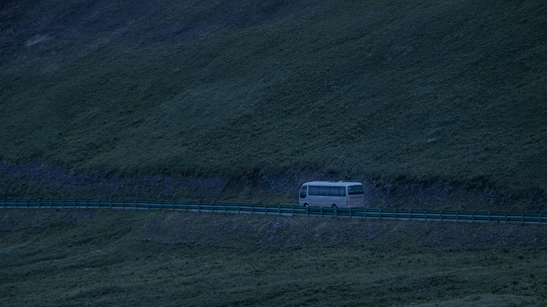 black and brown leather padded tub sofa