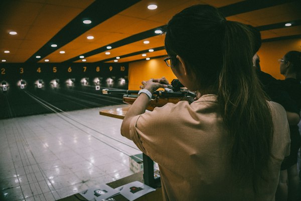 Firearms & Guns