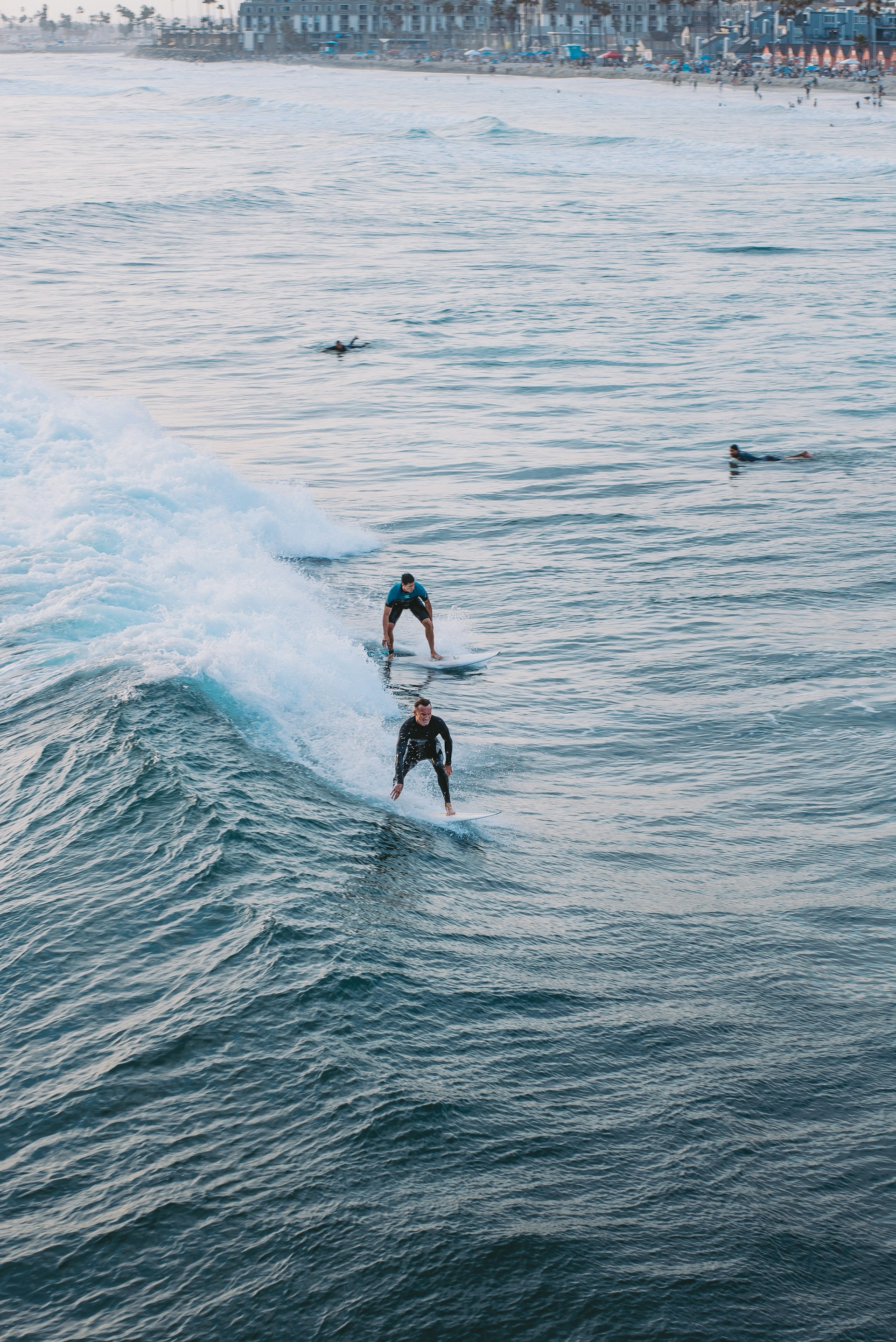 gray computer monitor