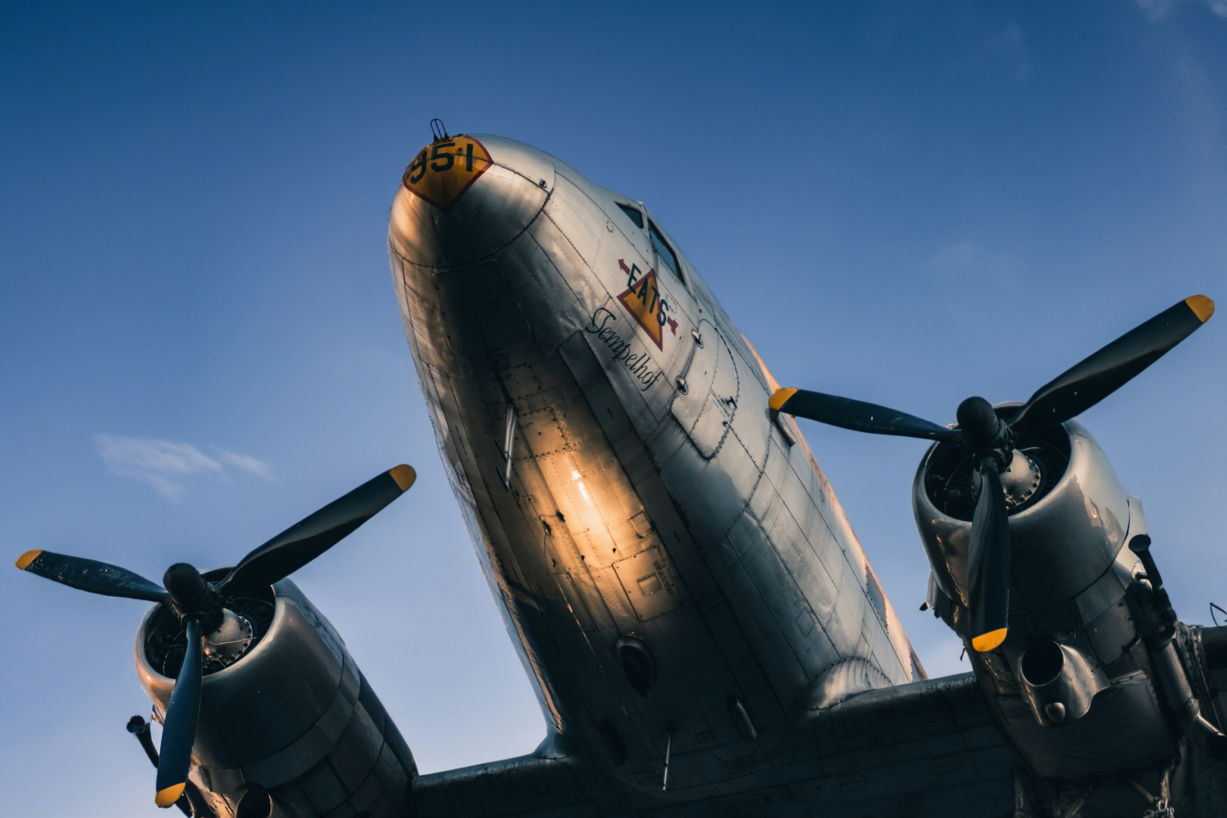 A close up of the nose of an airplane photo – Free Aircraft Image on