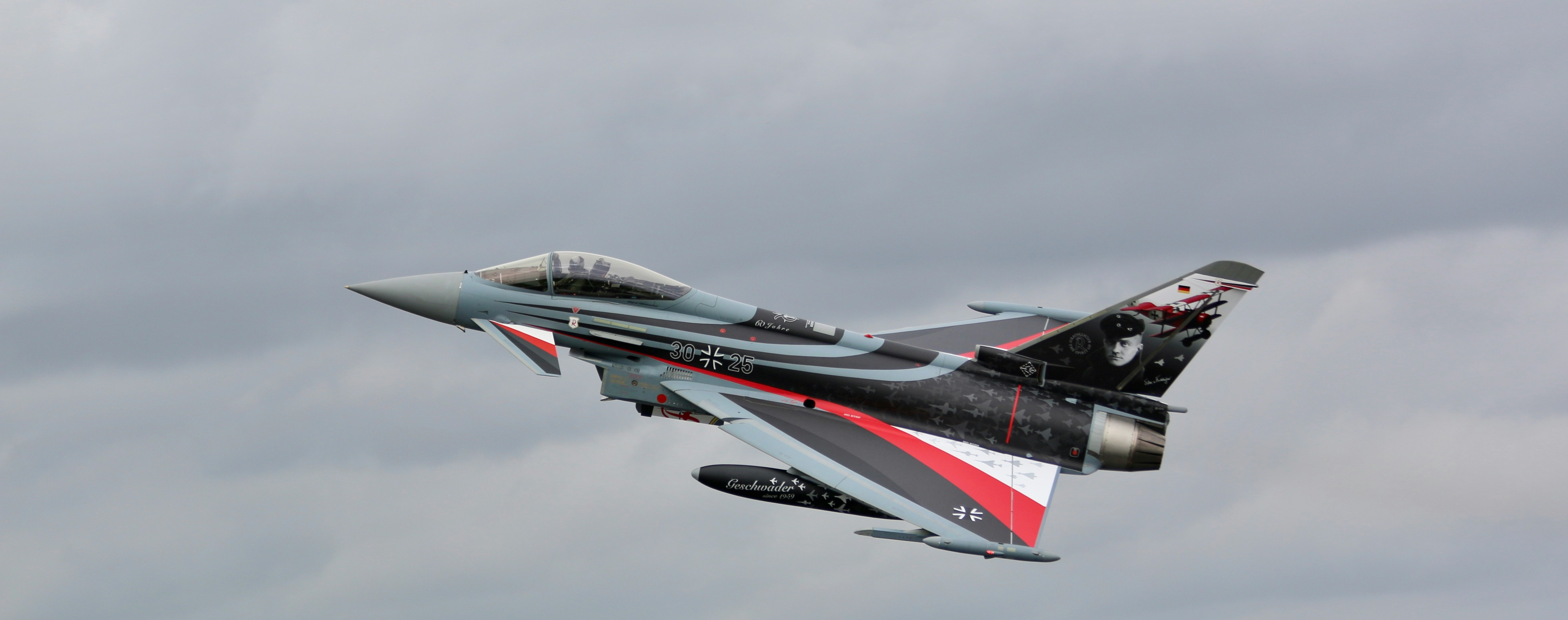 Breaking the Ceiling: How Female Fast-Jet Pilots Are Reshaping the RAF's Operational Identity