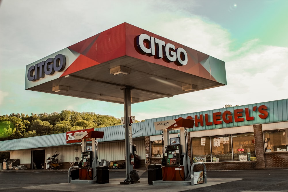 a gas station with a sign that says citgo