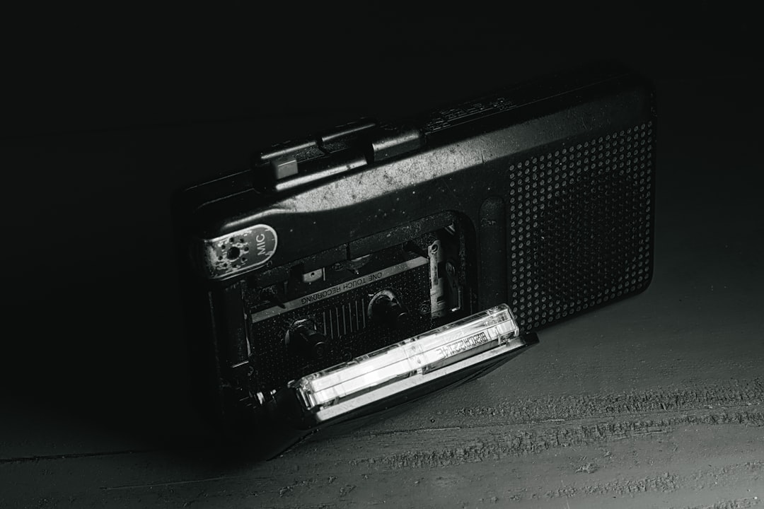 a black and white photo of an old radio,