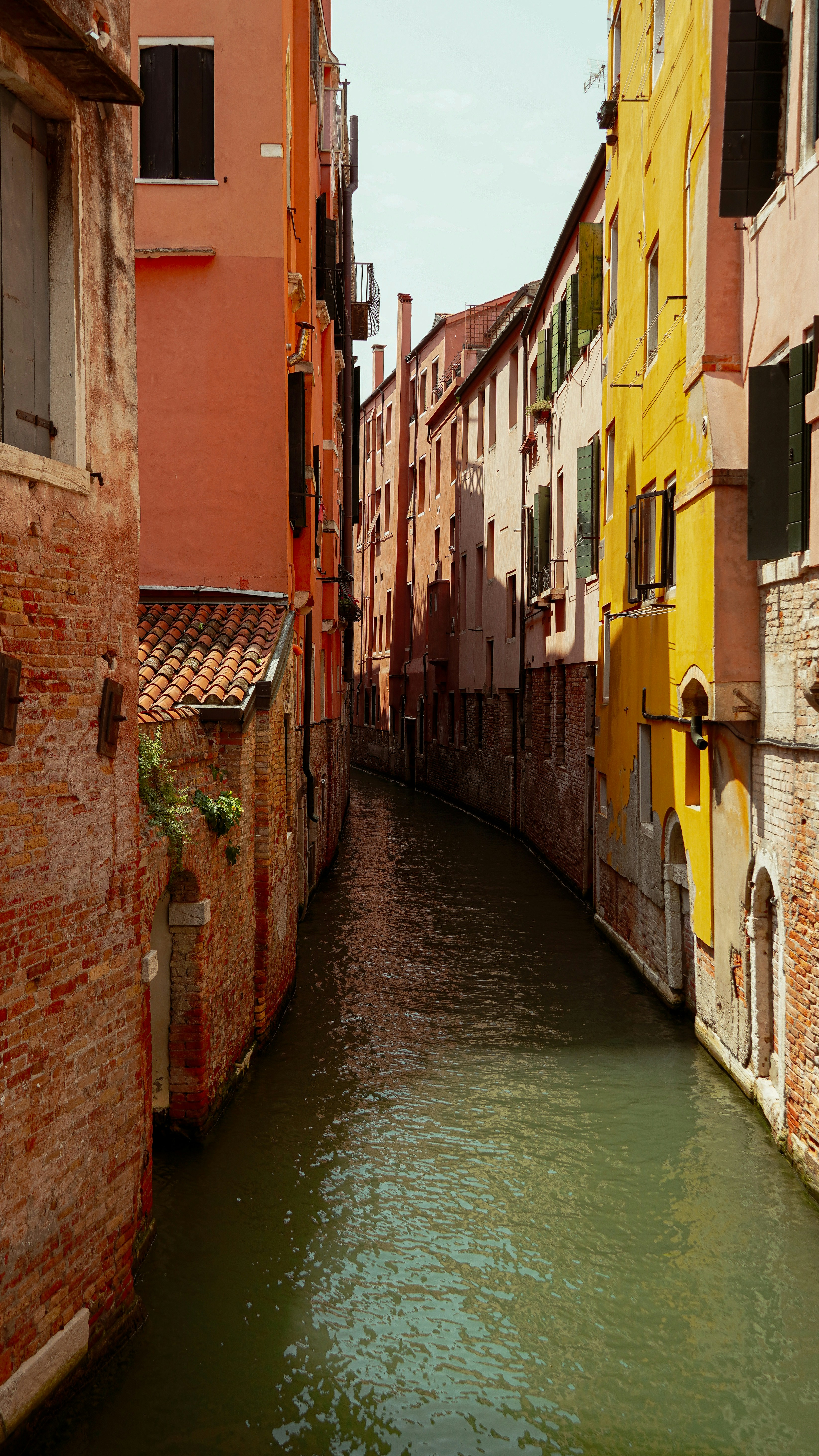 Photo by adrianvalverdem