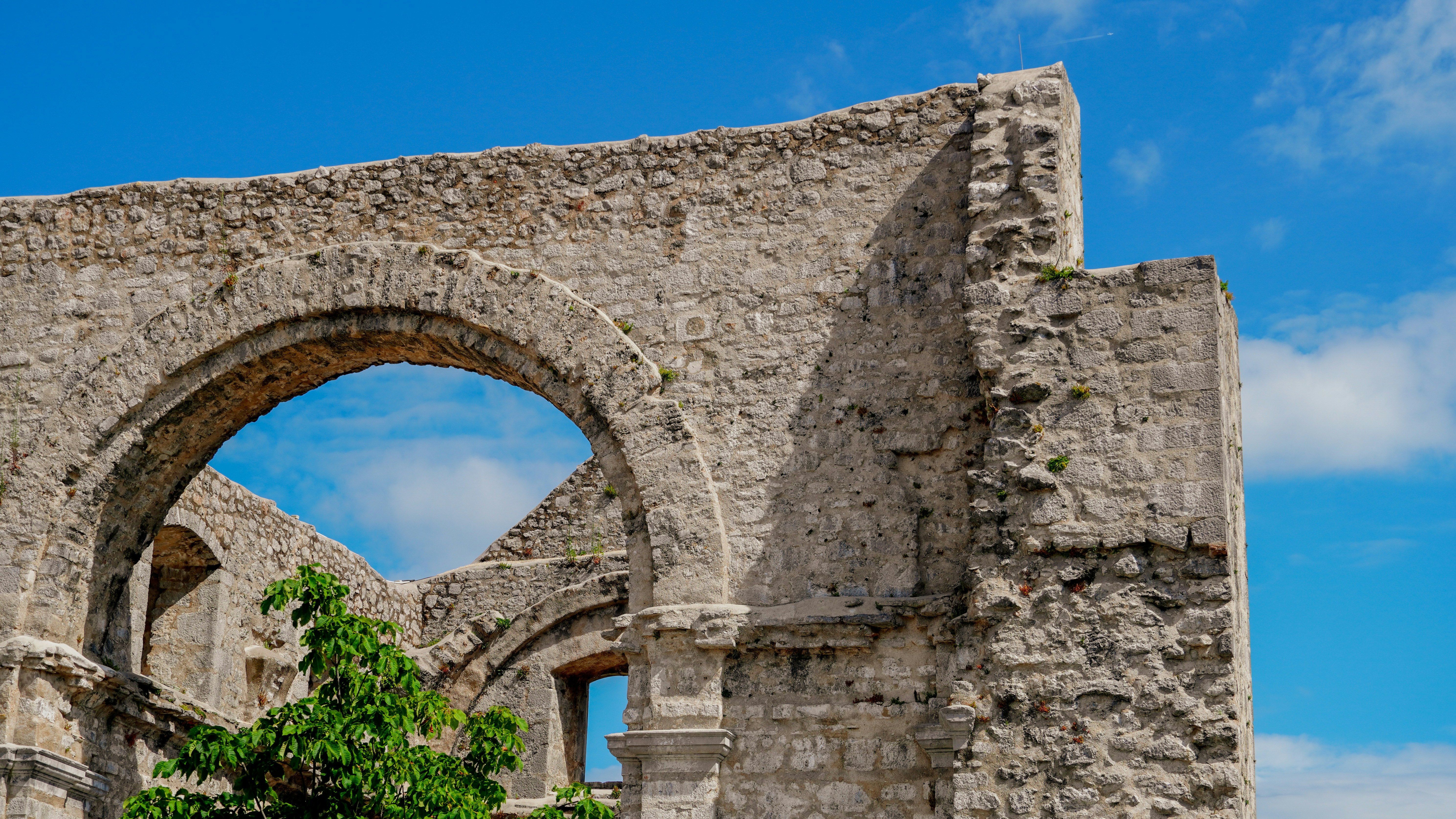 Photo by adrianvalverdem