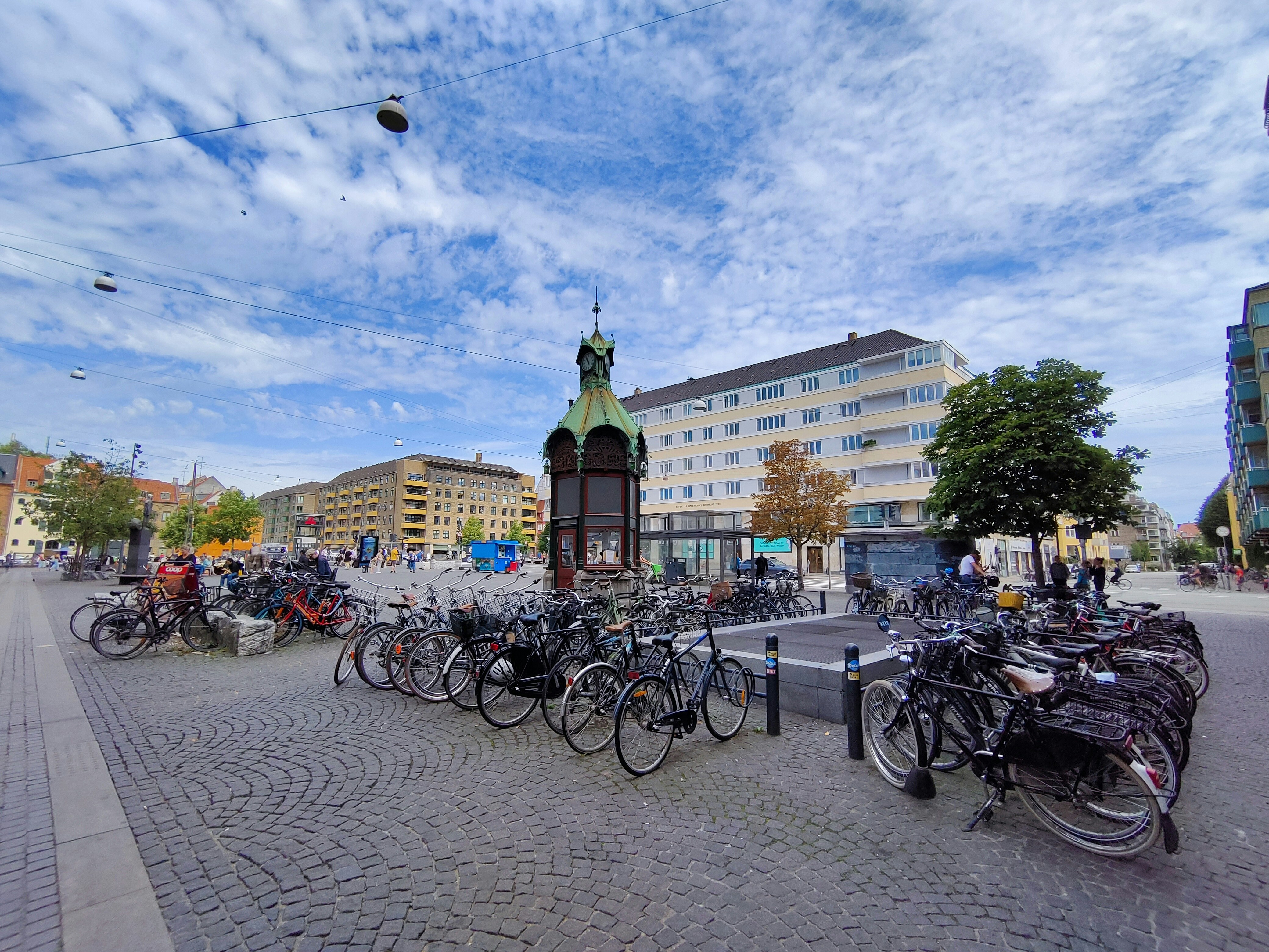 Photo by joshimilestoner