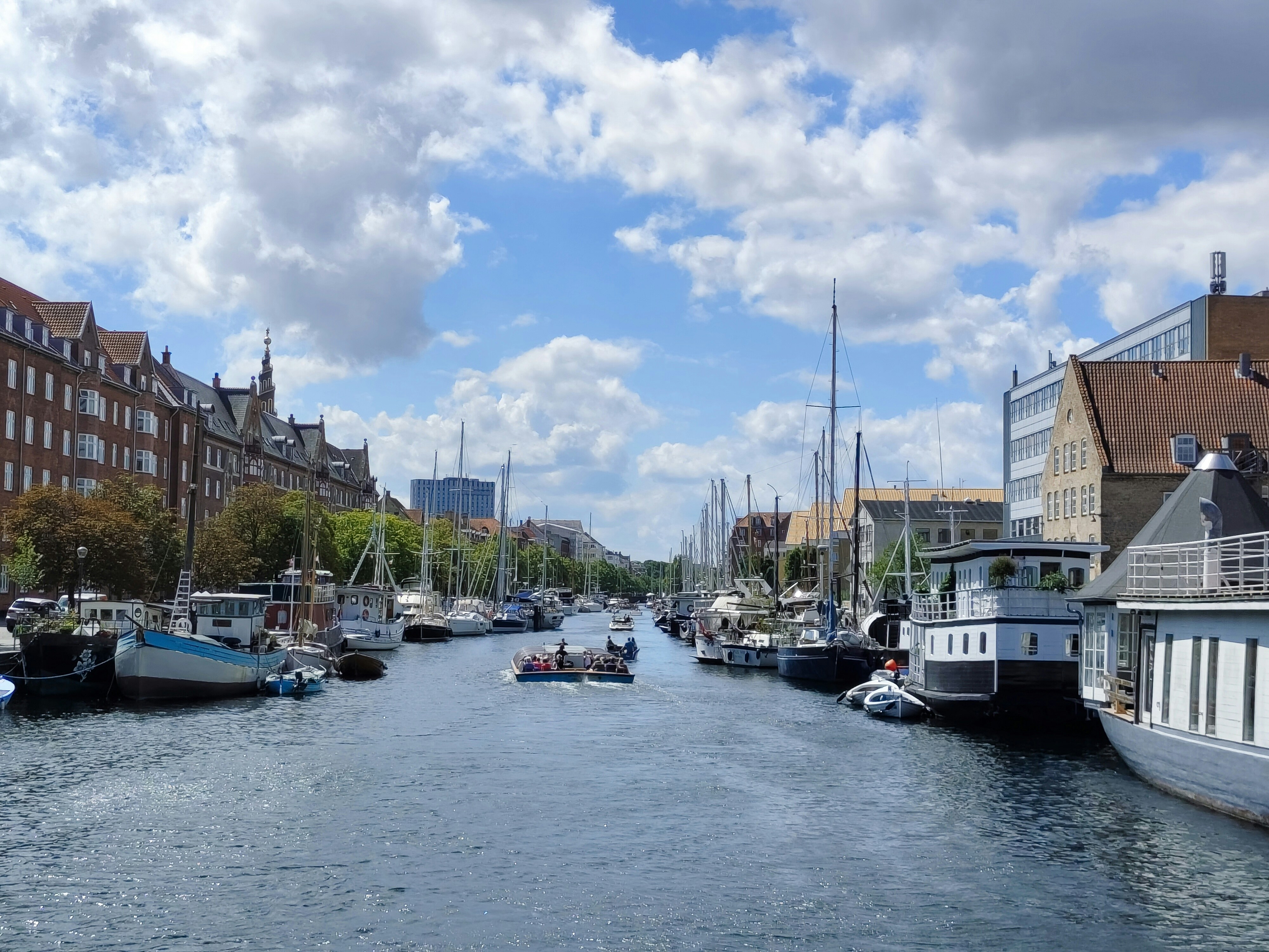 Photo by joshimilestoner