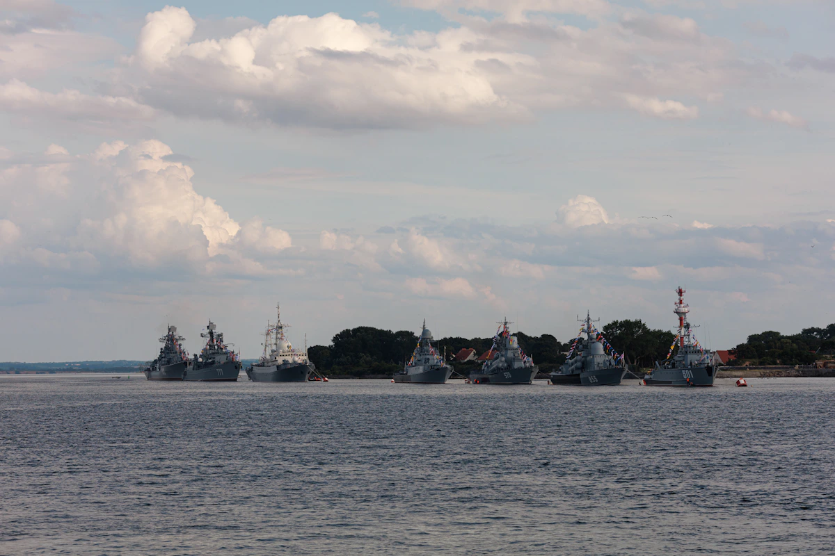 Smart Fleets: Integrating AI in Route Planning and Vessel Operations