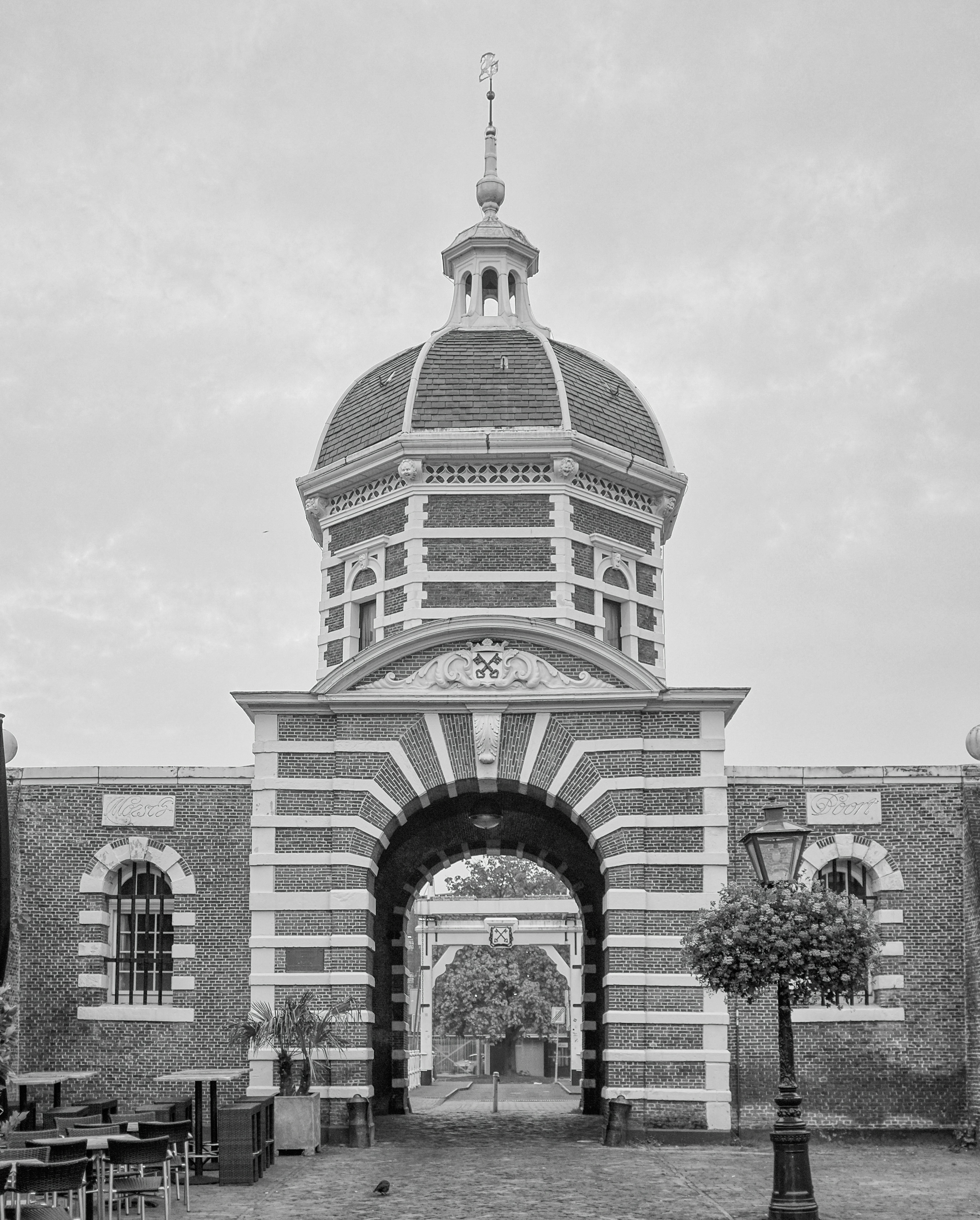 Photo by jonathankslim