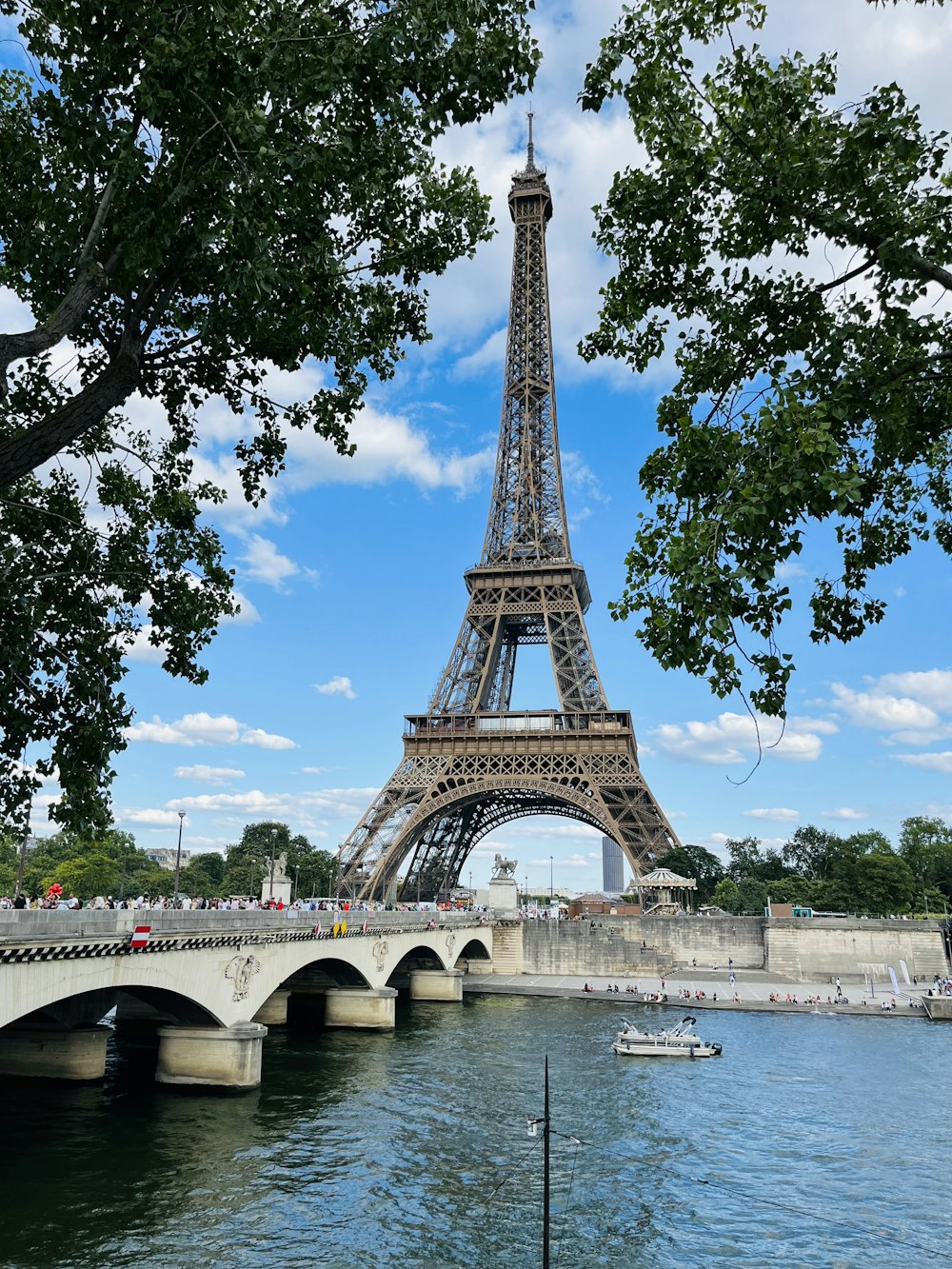 the eiffel tower towering over the city of paris