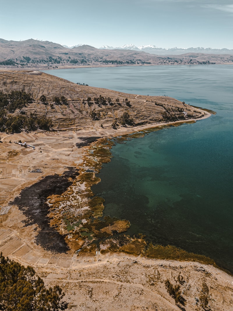 Islas flotantes en el Lago Titicaca
