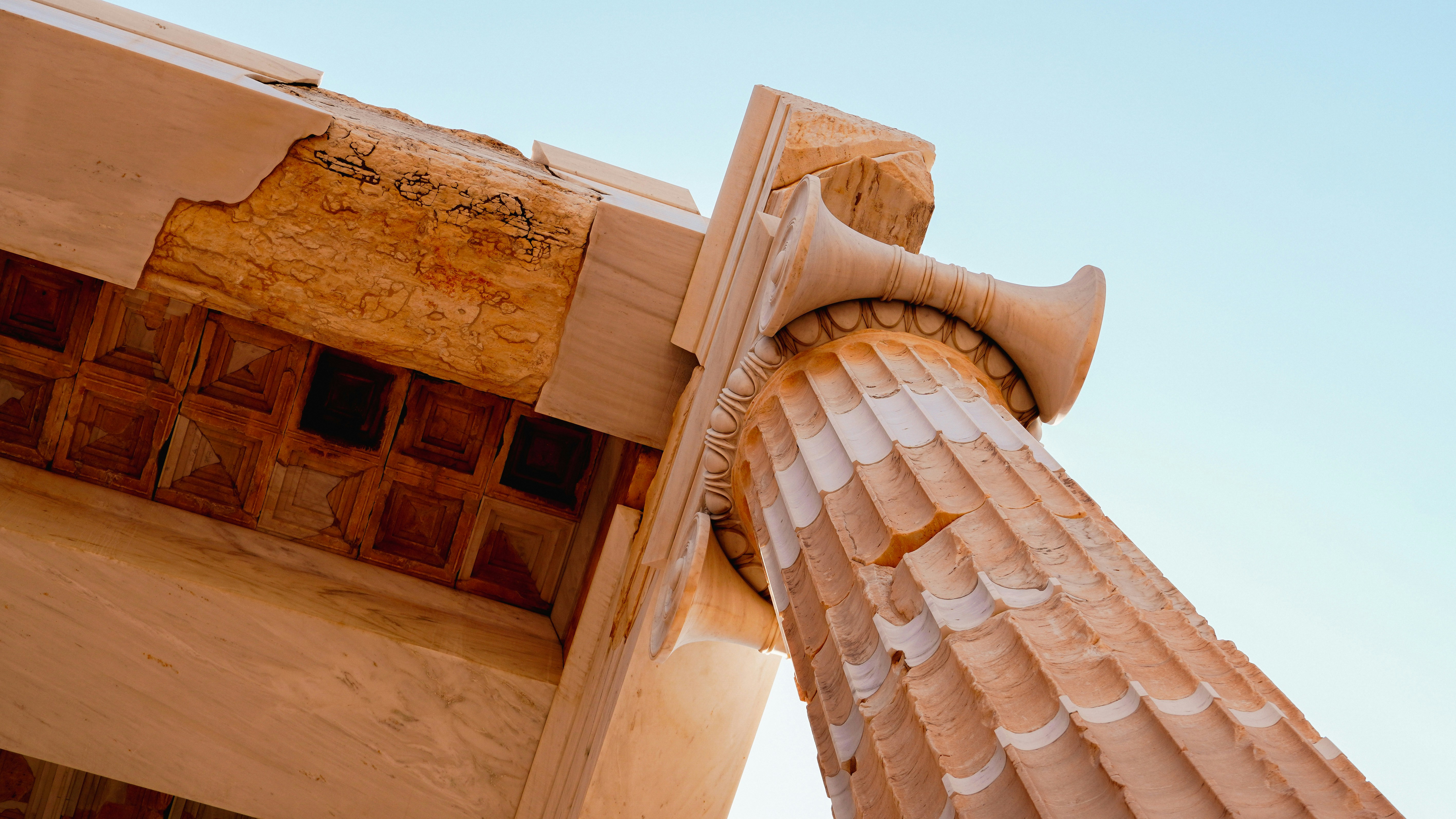 Photo by adrianvalverdem