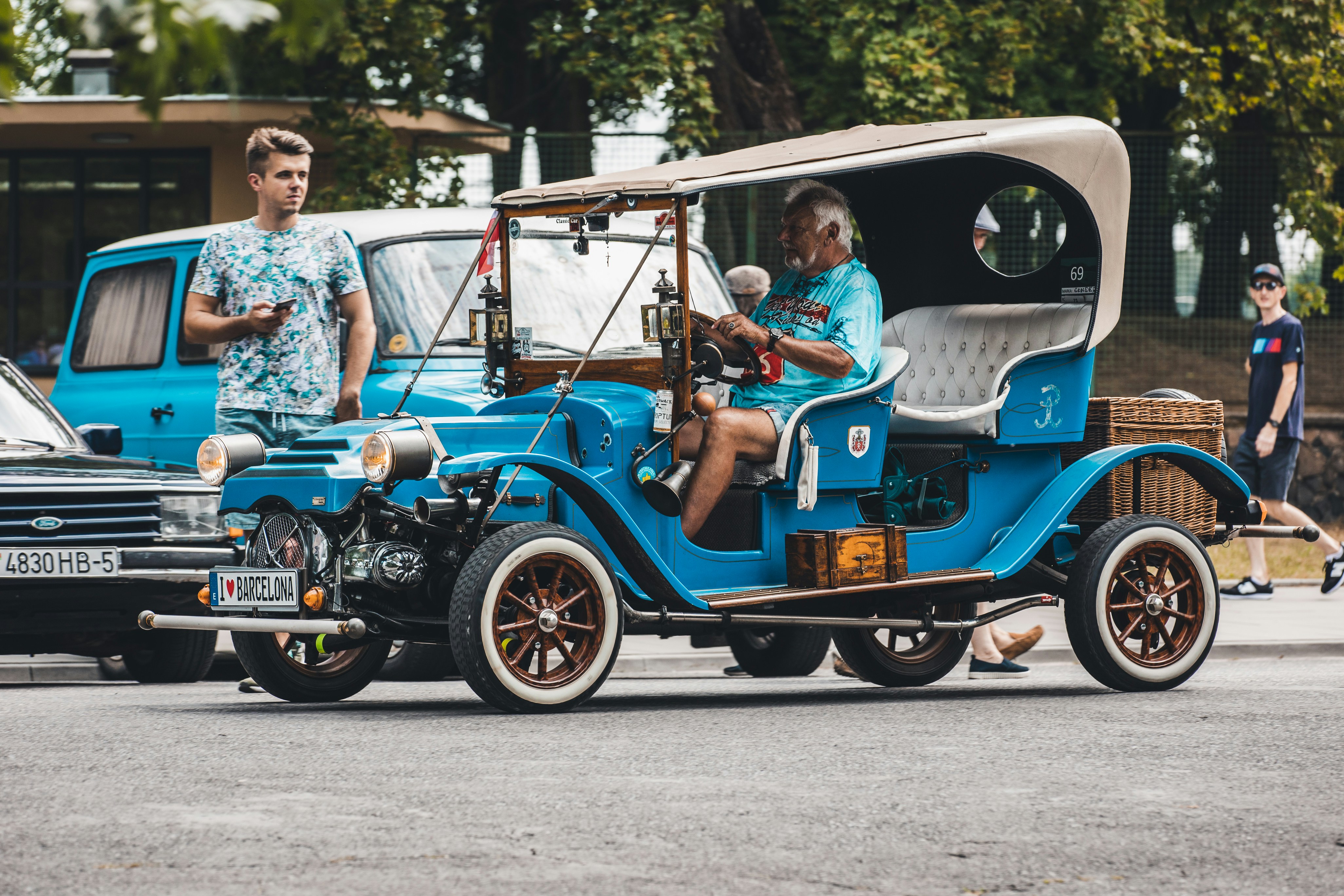 vintage car blueprint, wallpaper, Patent Drawings: A History of Automotive Design 5