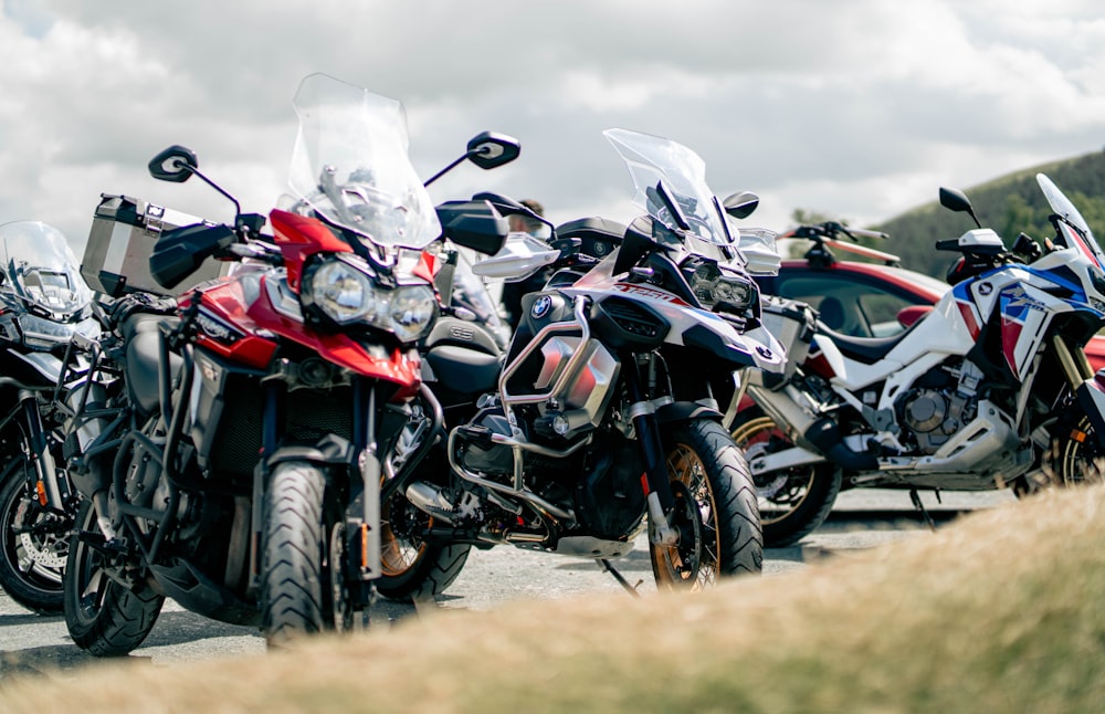 a group of motorcycles parked next to each other