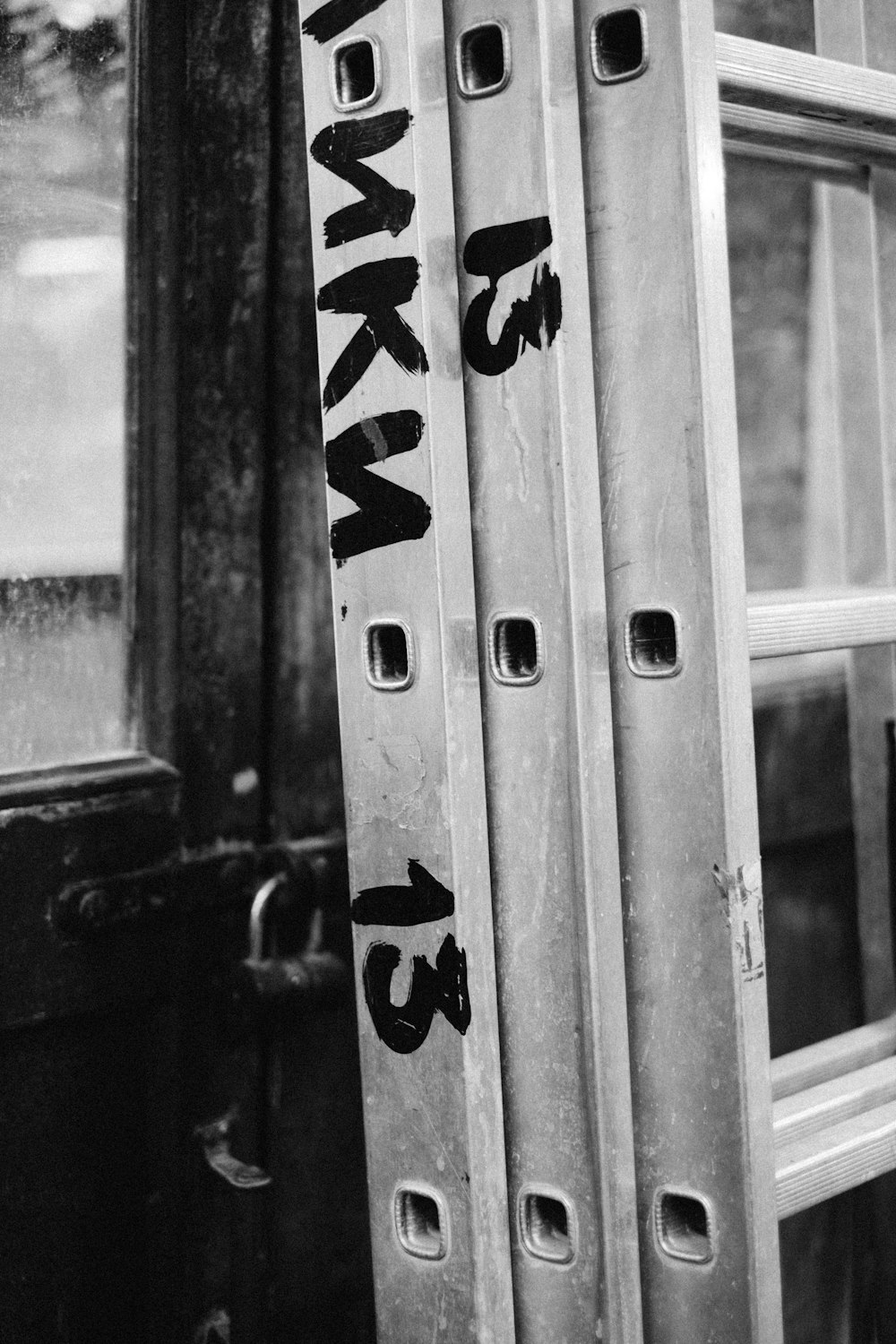 a black and white photo of a pair of skis