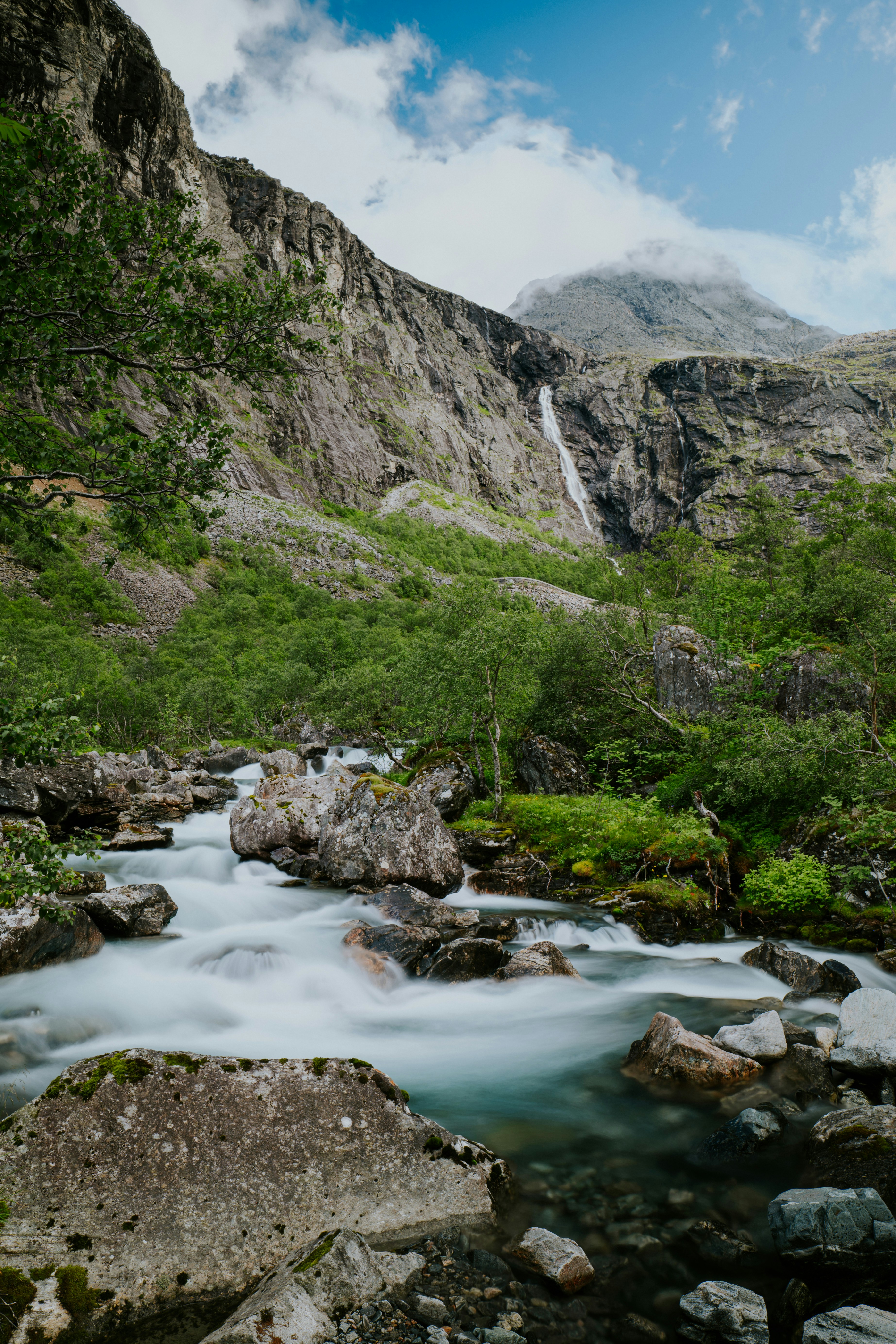 Photo by fredrikposse