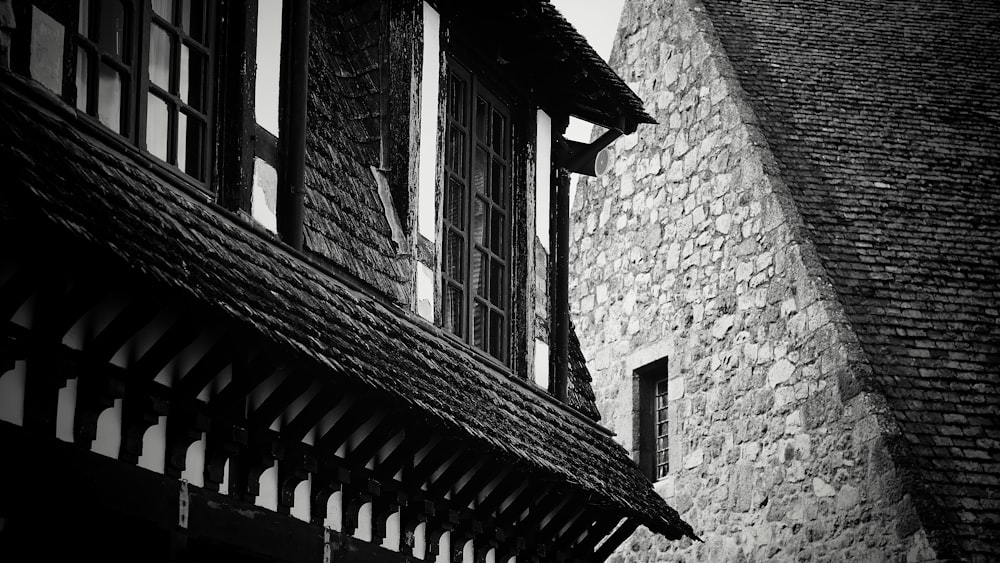 a black and white photo of an old building