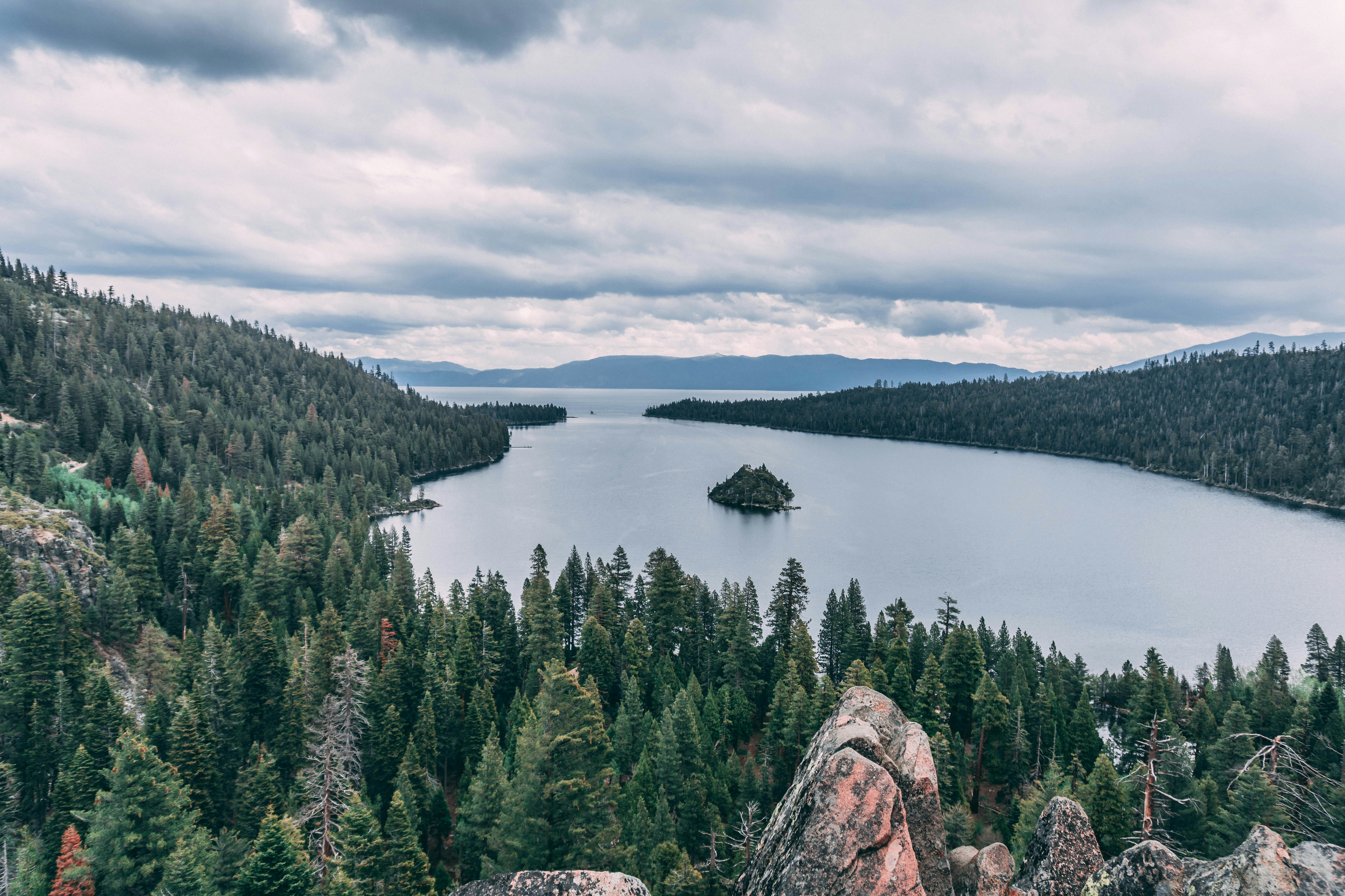 Photo by alexpunderwood