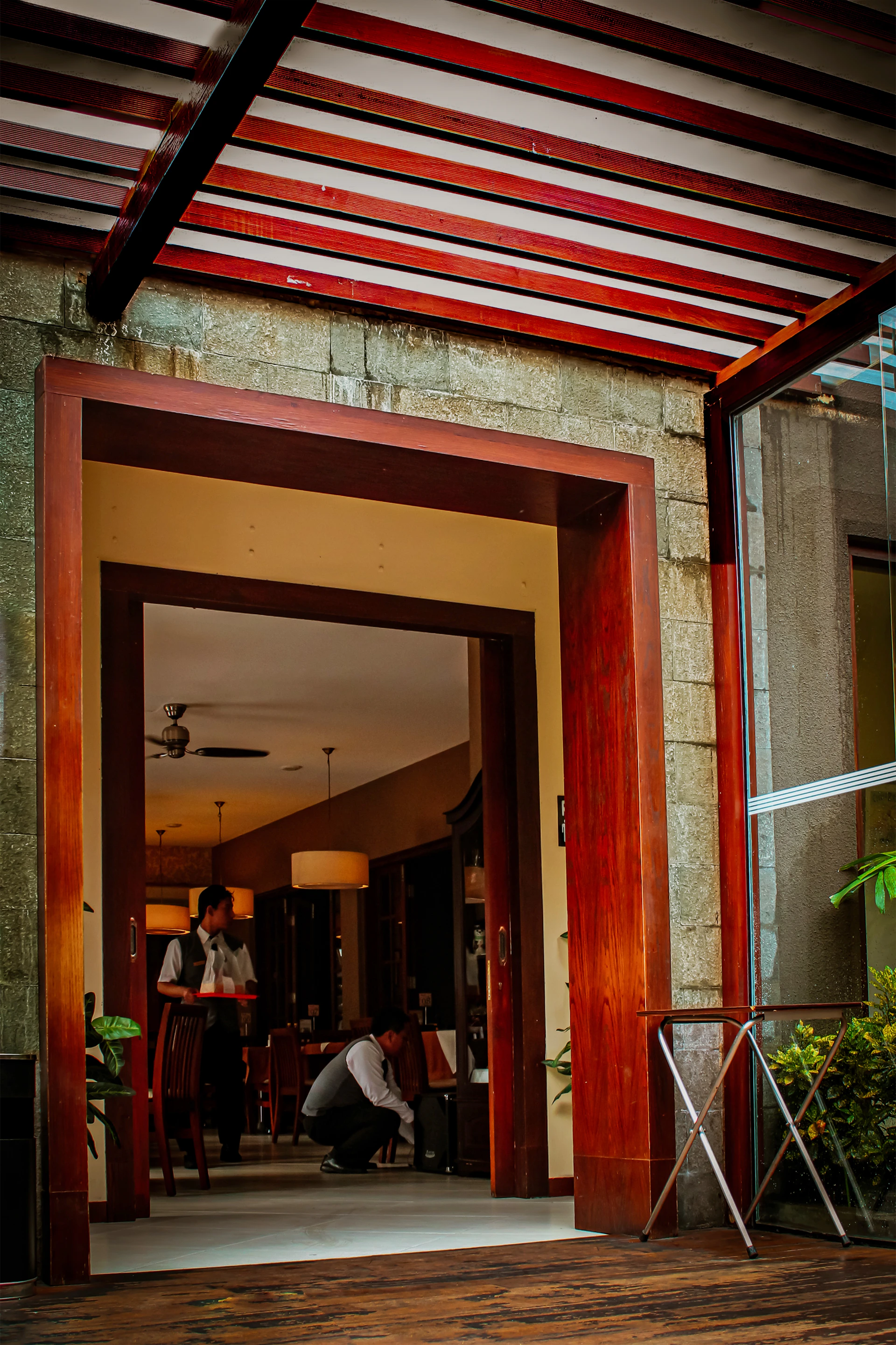 black and brown leather padded tub sofa