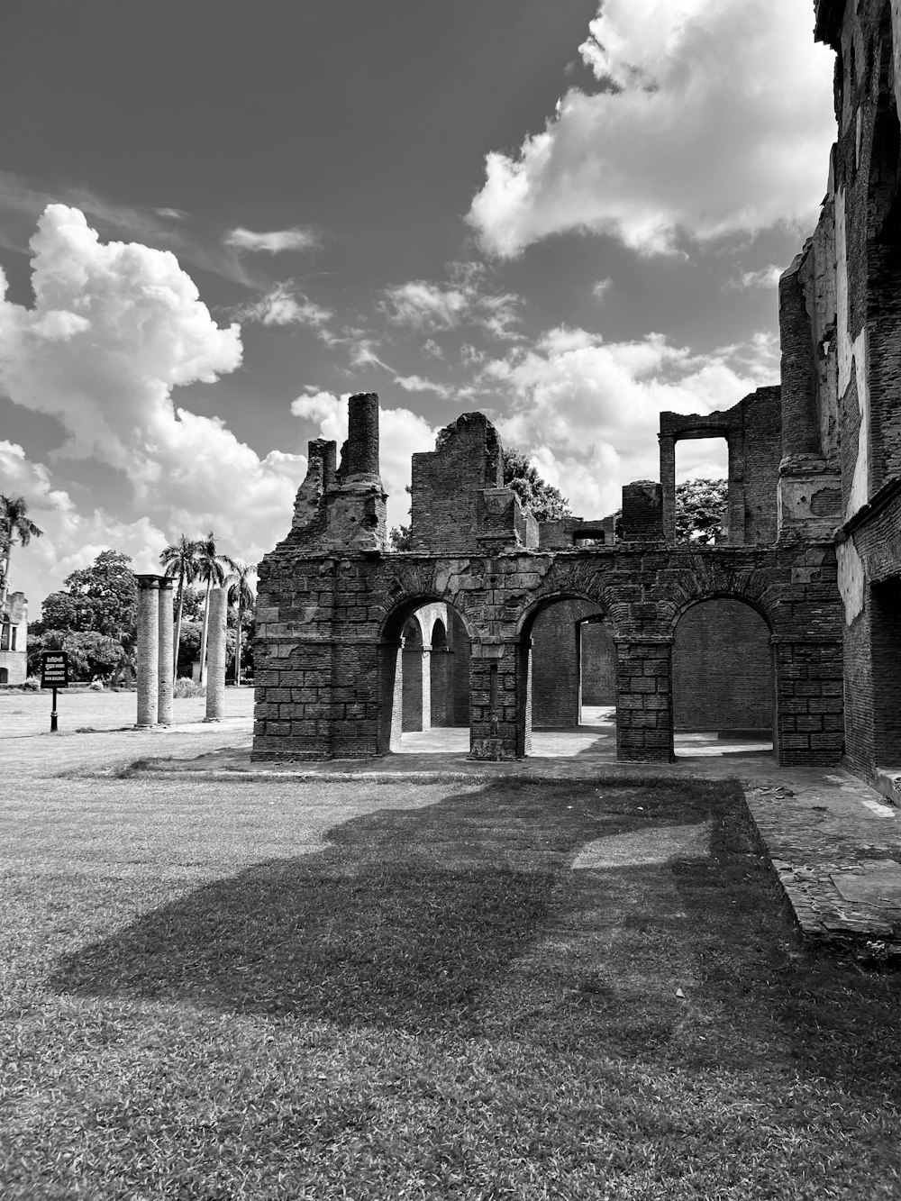 a black and white photo of an old building