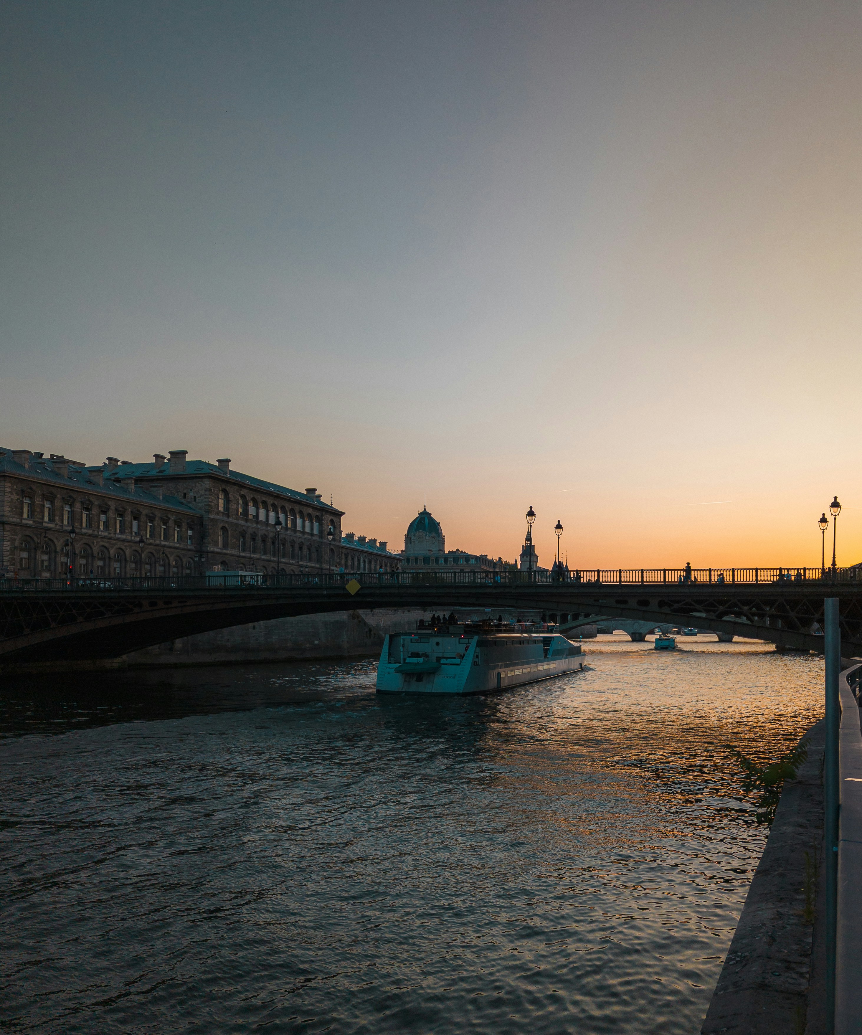 Photo by valentinlacoste