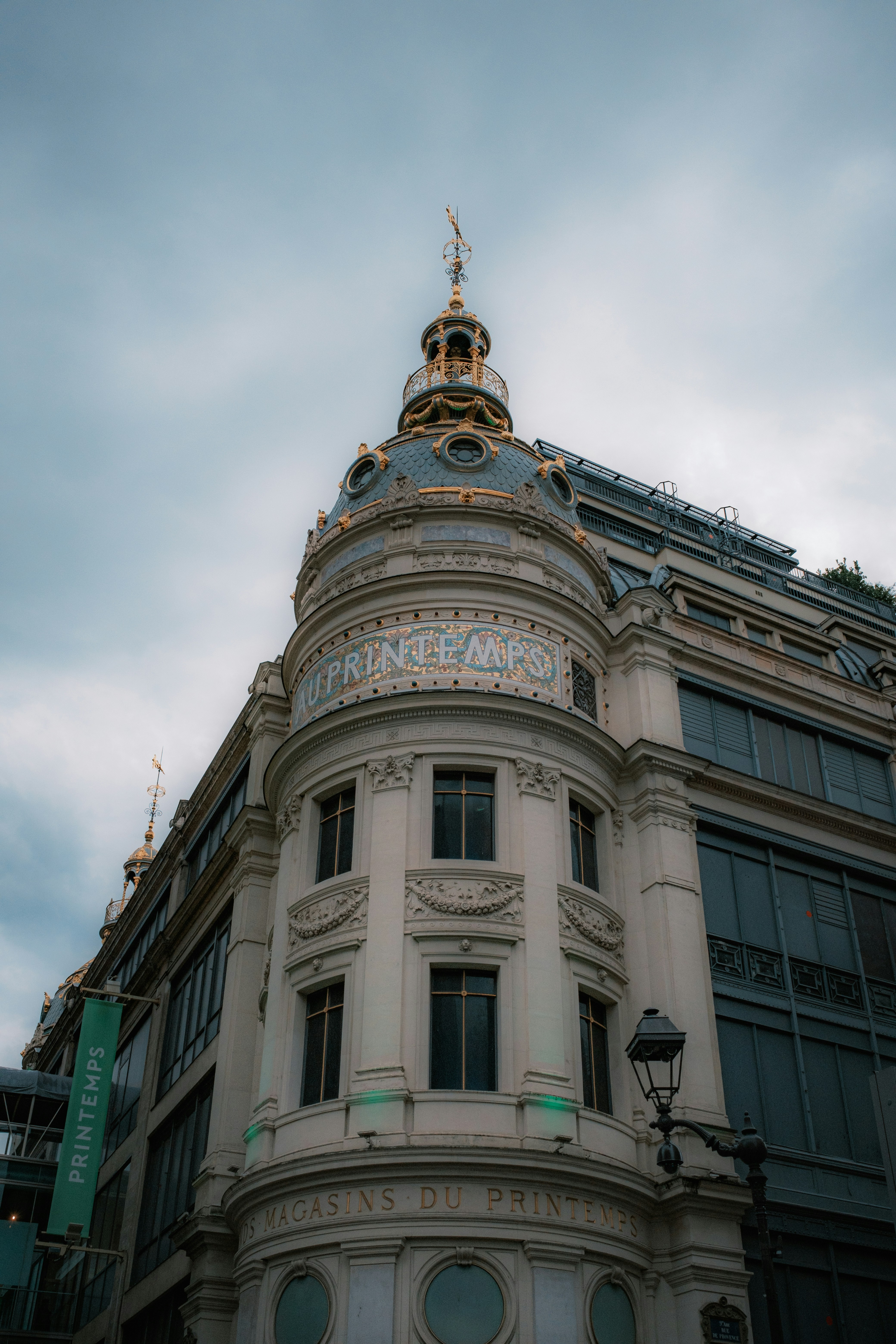 Photo by valentinlacoste