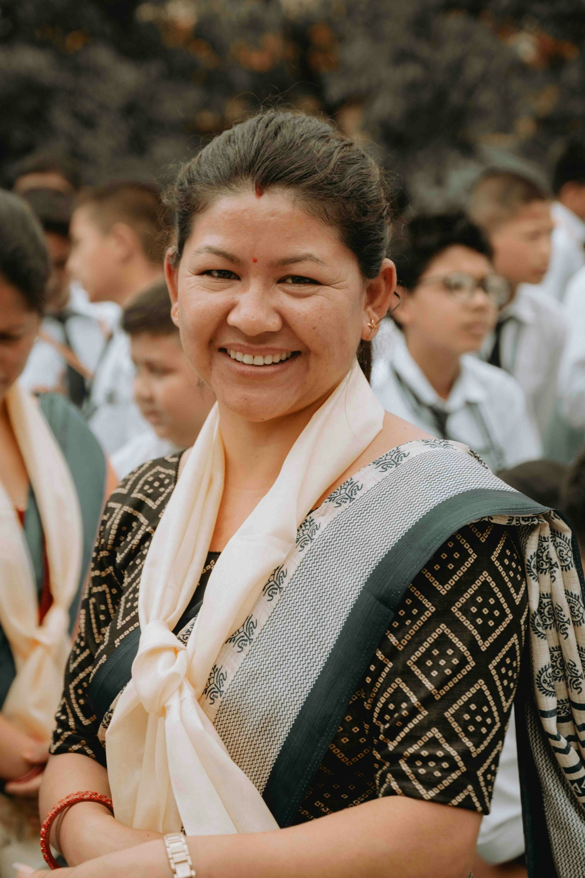 gray computer monitor