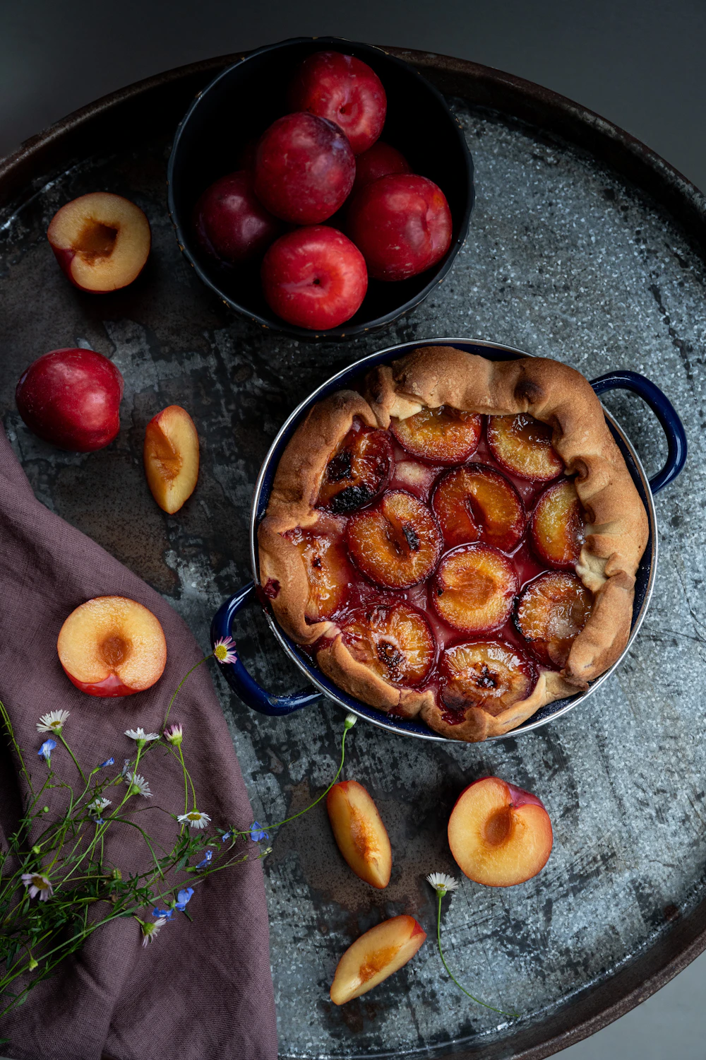 Fruit tart baked in a metal pan