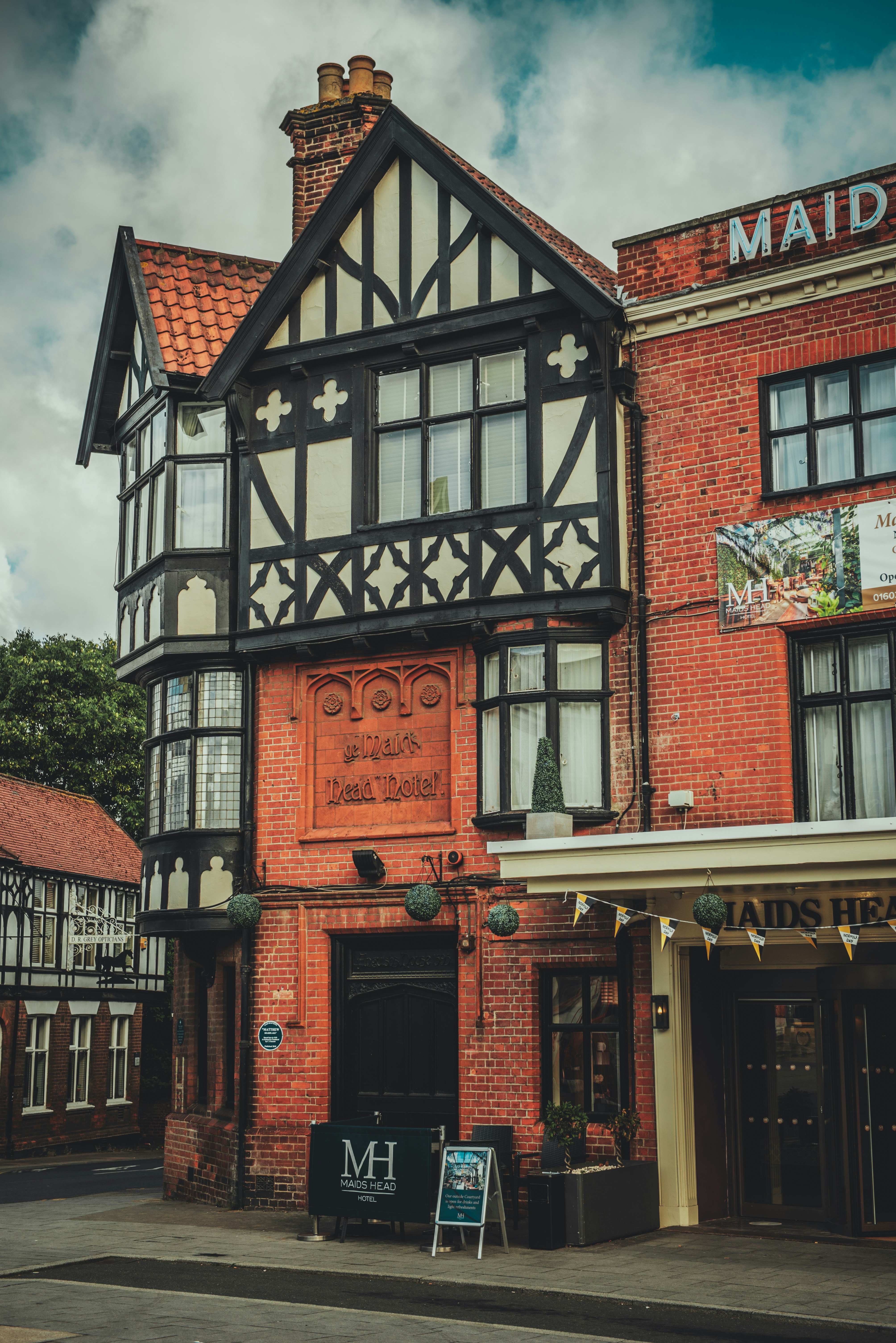 Photo by vaivagallery2022