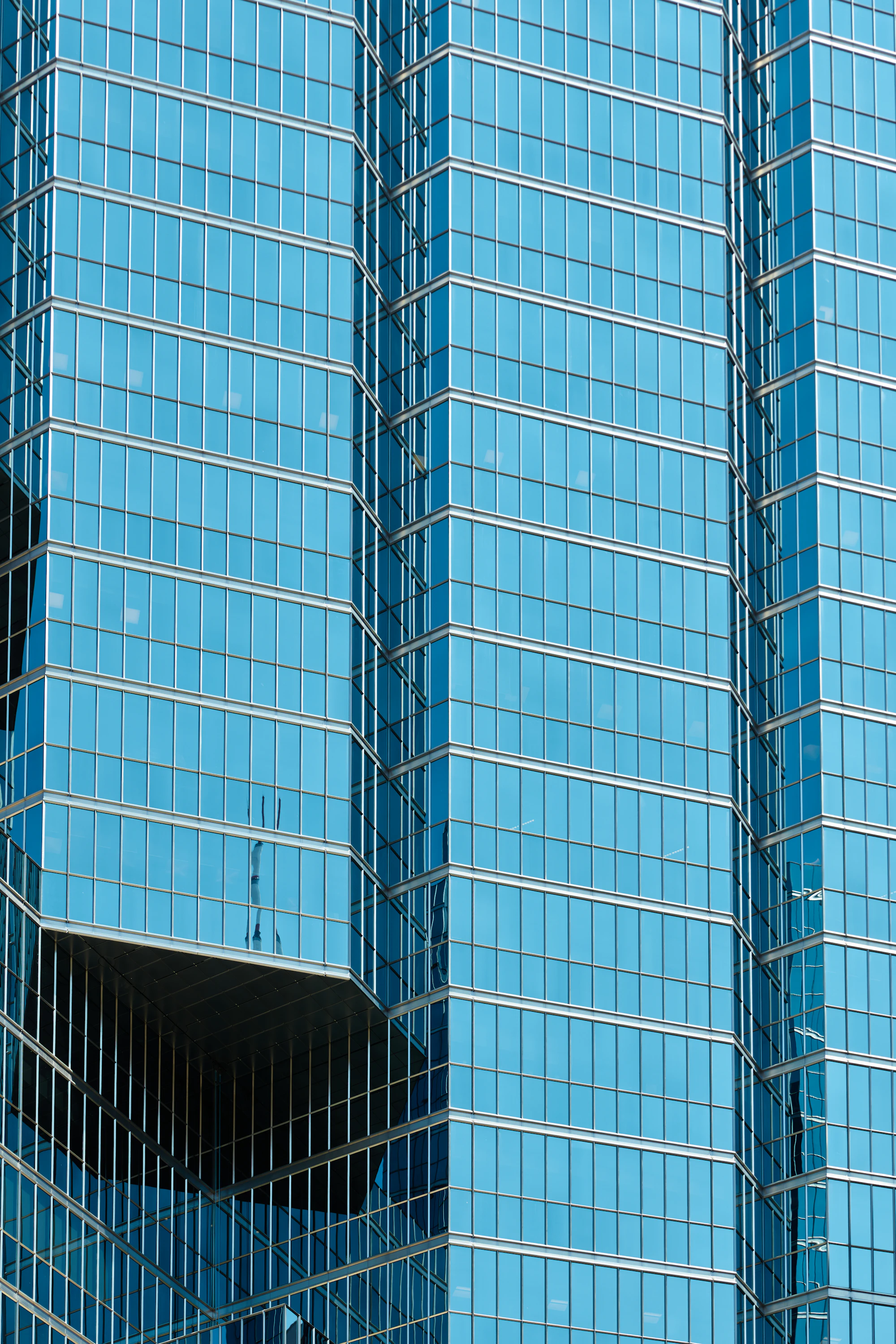 Glass installation in Northwest Arkansas